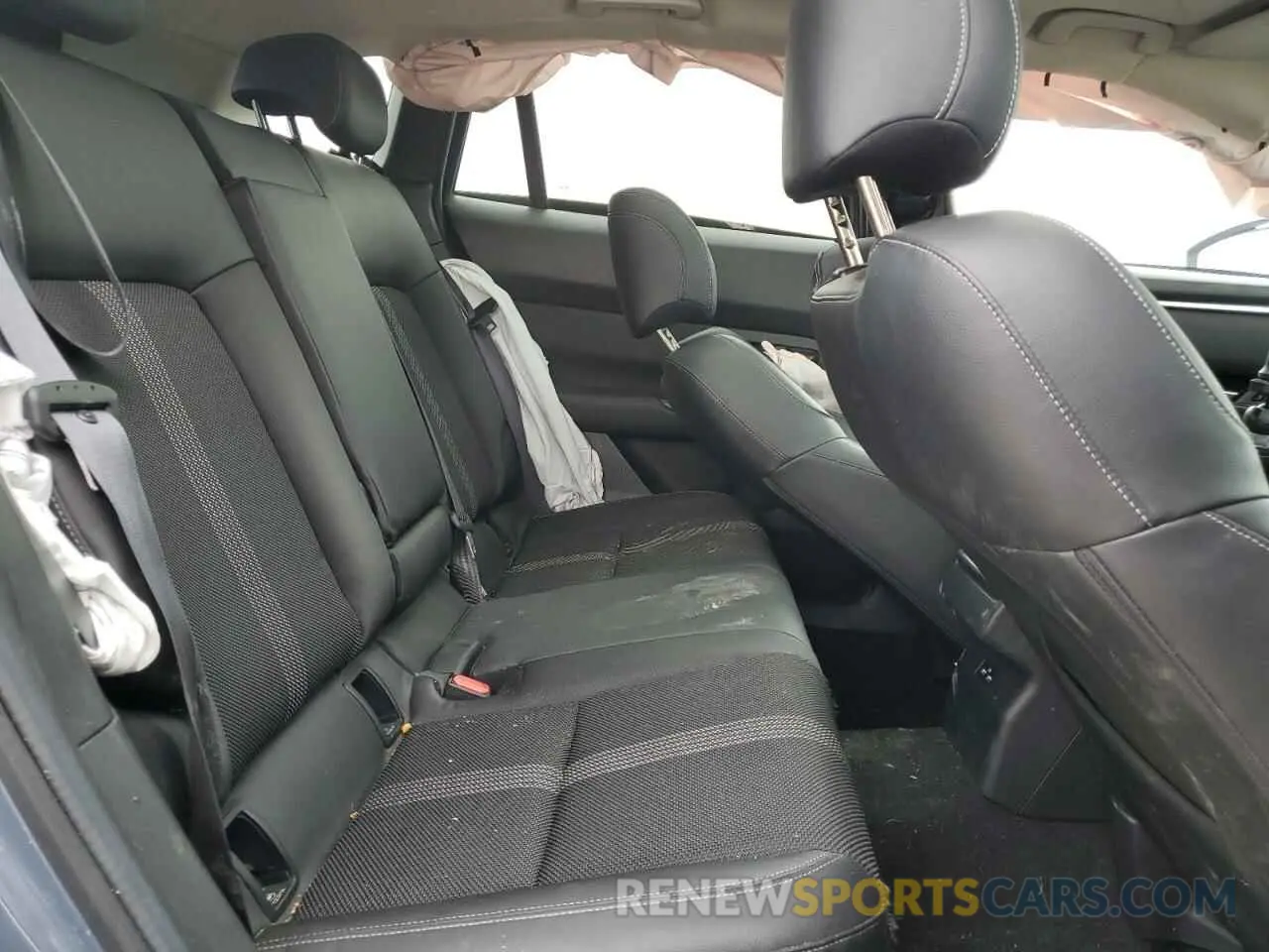 11 fotografías del automóvil dañado 7MMVABCM5PN138563 MAZDA CX-50 PREF 2023