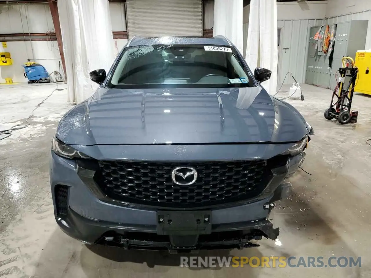 5 fotografías del automóvil dañado 7MMVABCM8PN107890 MAZDA CX-50 PREF 2023