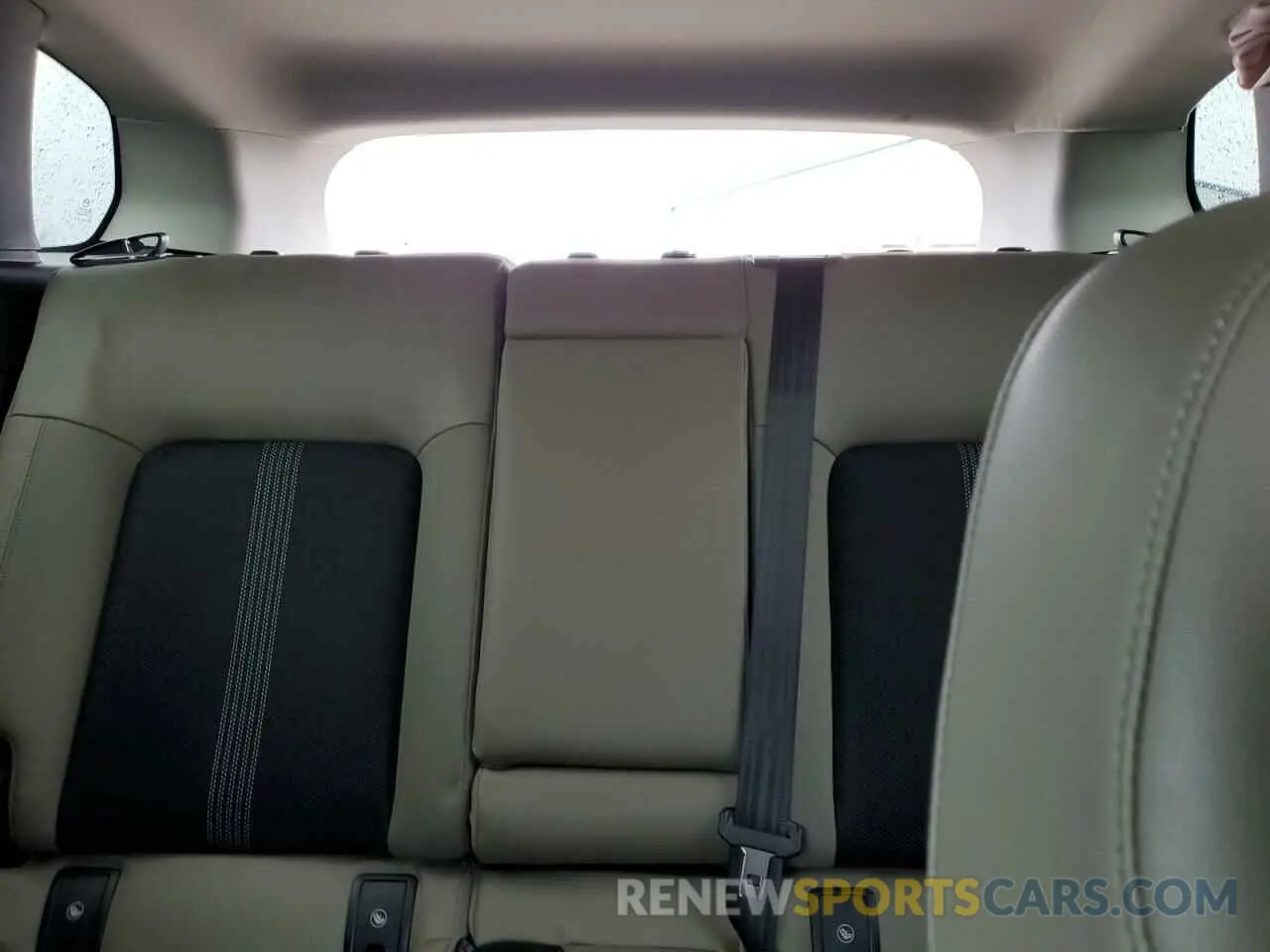 10 fotografías del automóvil dañado 7MMVABCMXPN118034 MAZDA CX-50 PREF 2023