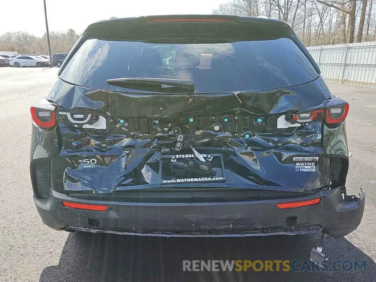 6 fotografías del automóvil dañado 7MMVABBM1RN213229 MAZDA CX-50 PREF 2024