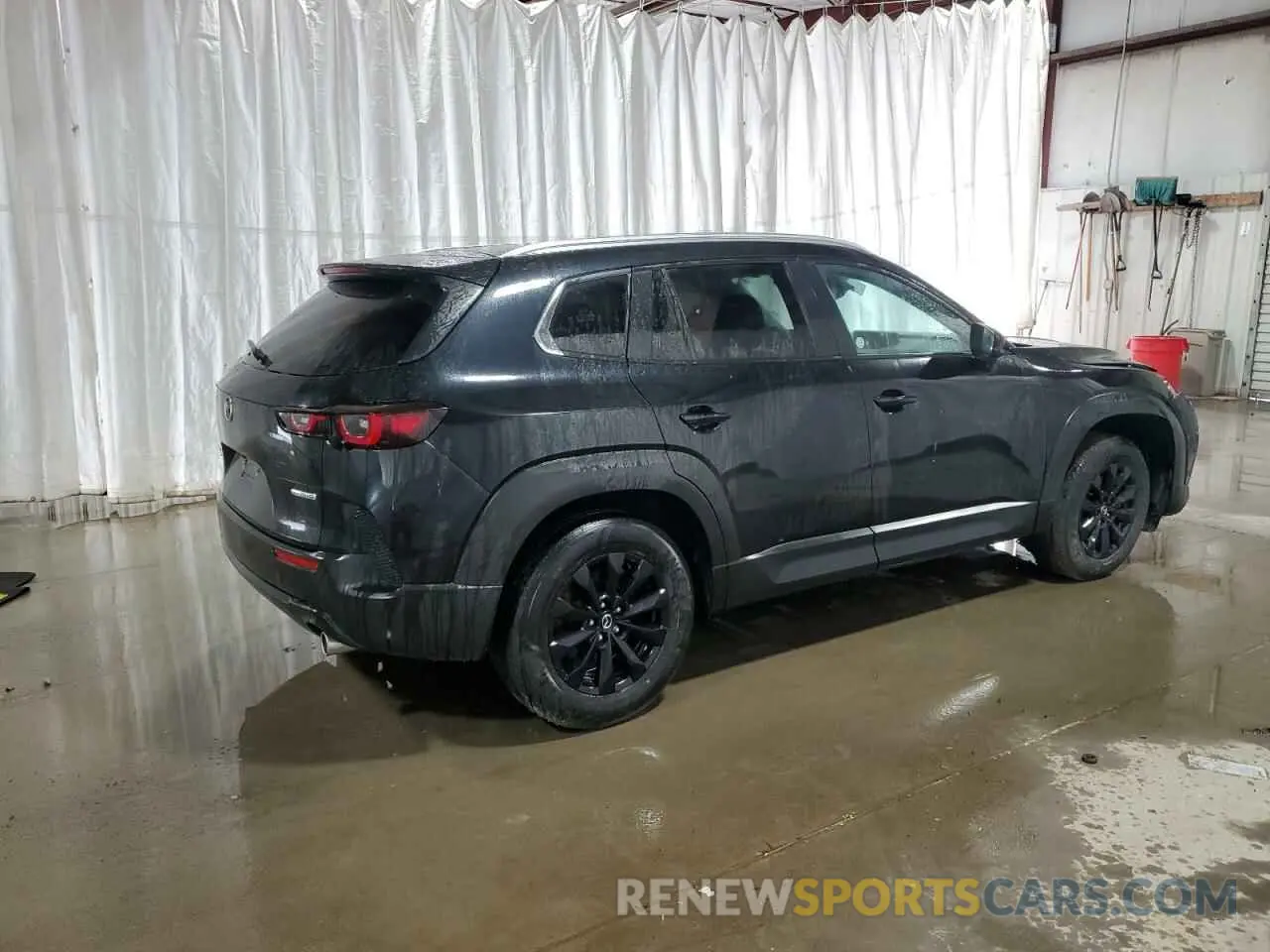 3 fotografías del automóvil dañado 7MMVABBM4RN173339 MAZDA CX-50 PREF 2024