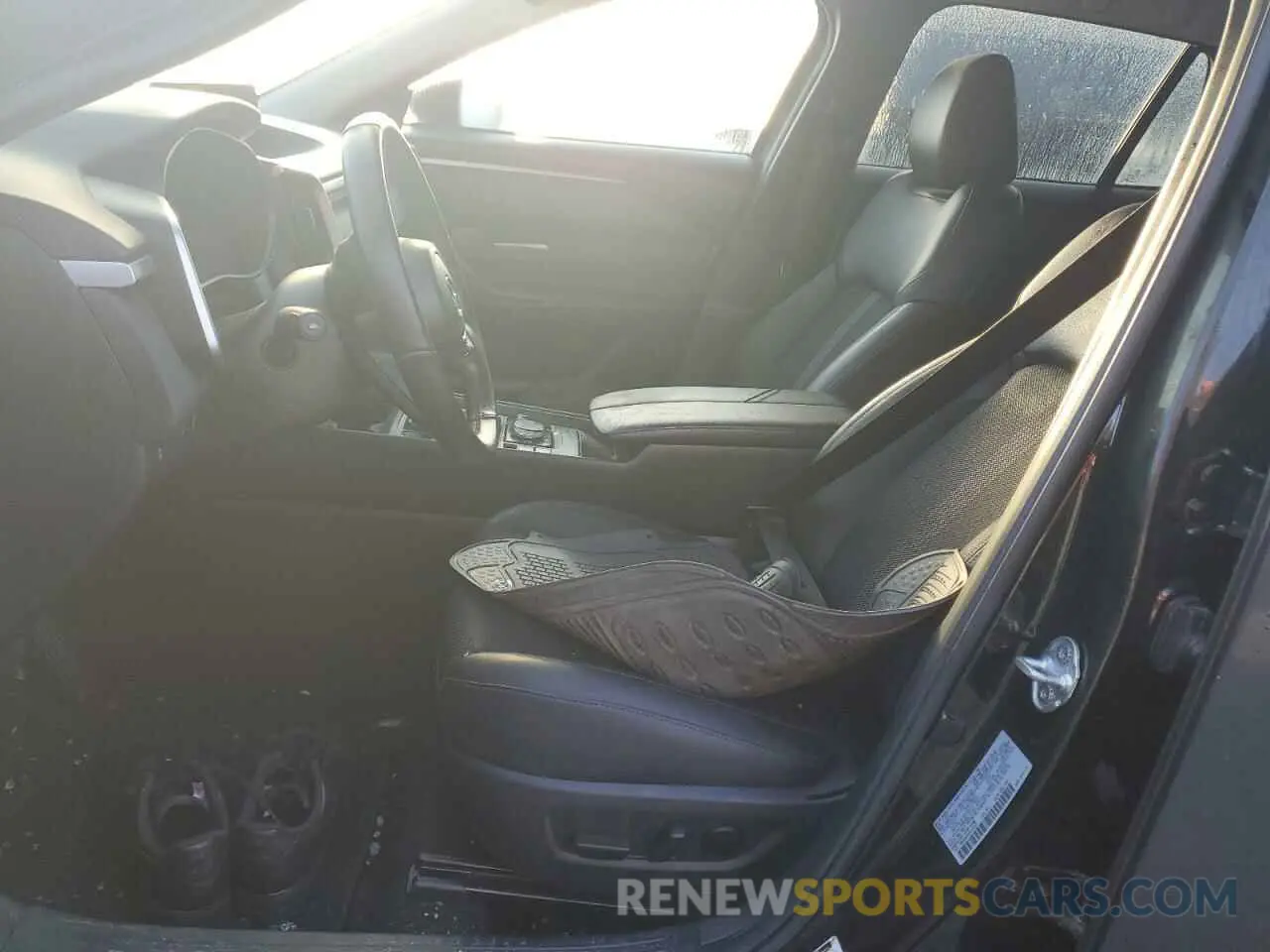 7 fotografías del automóvil dañado 7MMVABBM4RN181005 MAZDA CX-50 PREF 2024