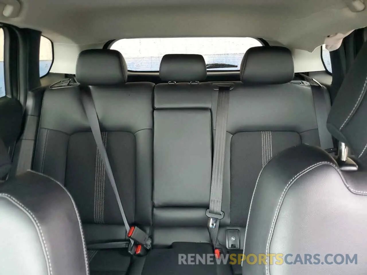 10 fotografías del automóvil dañado 7MMVABBM2SN308582 MAZDA CX-50 PREF 2025