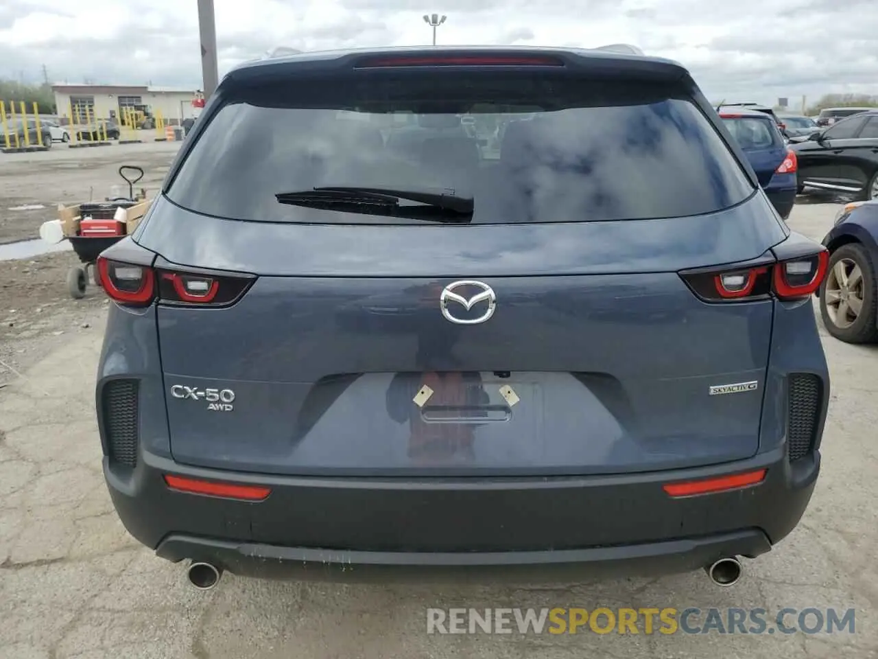 6 fotografías del automóvil dañado 7MMVABBM4SN338456 MAZDA CX-50 PREF 2025