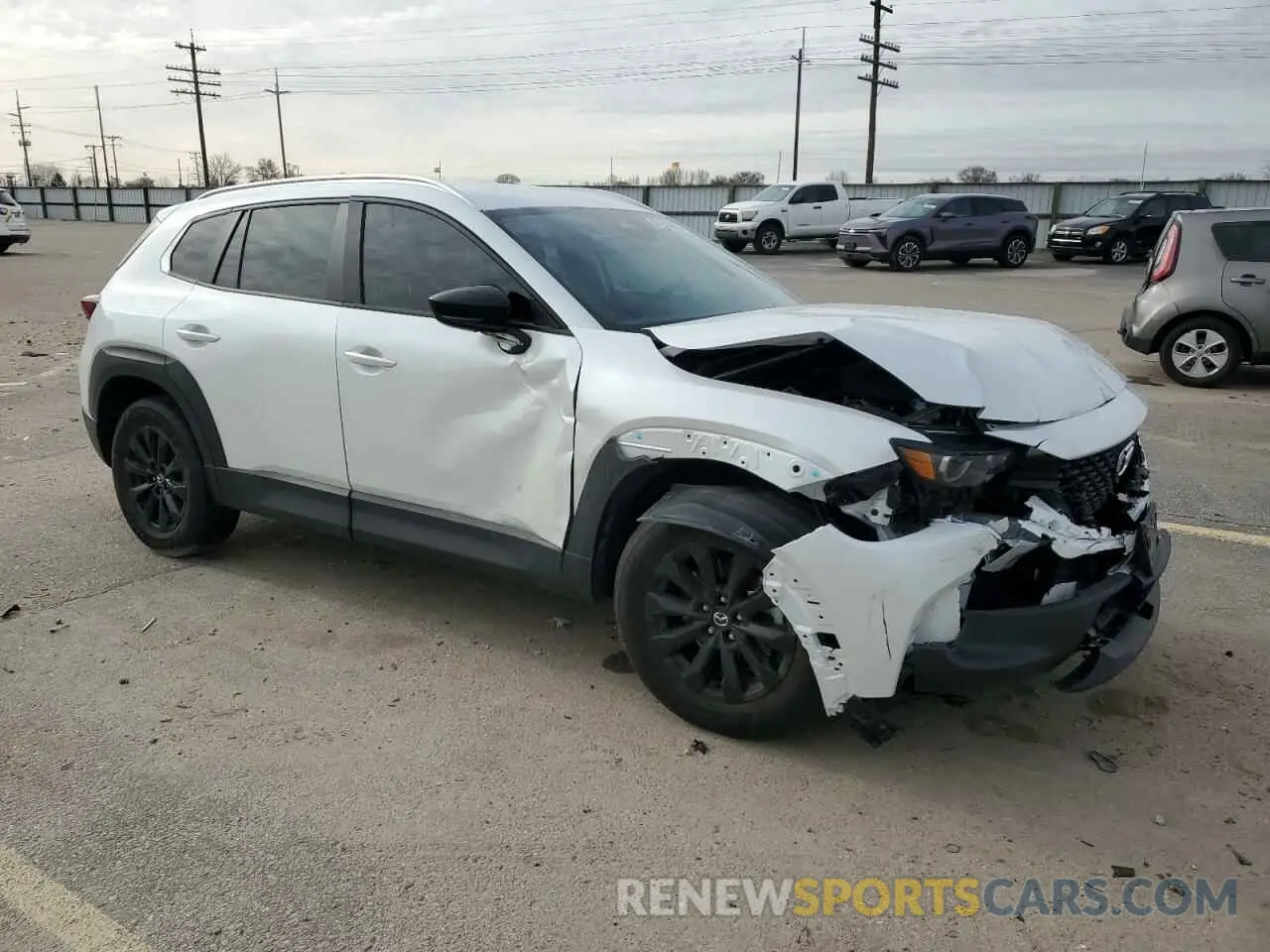 4 fotografías del automóvil dañado 7MMVABBM5SN314750 MAZDA CX-50 PREF 2025