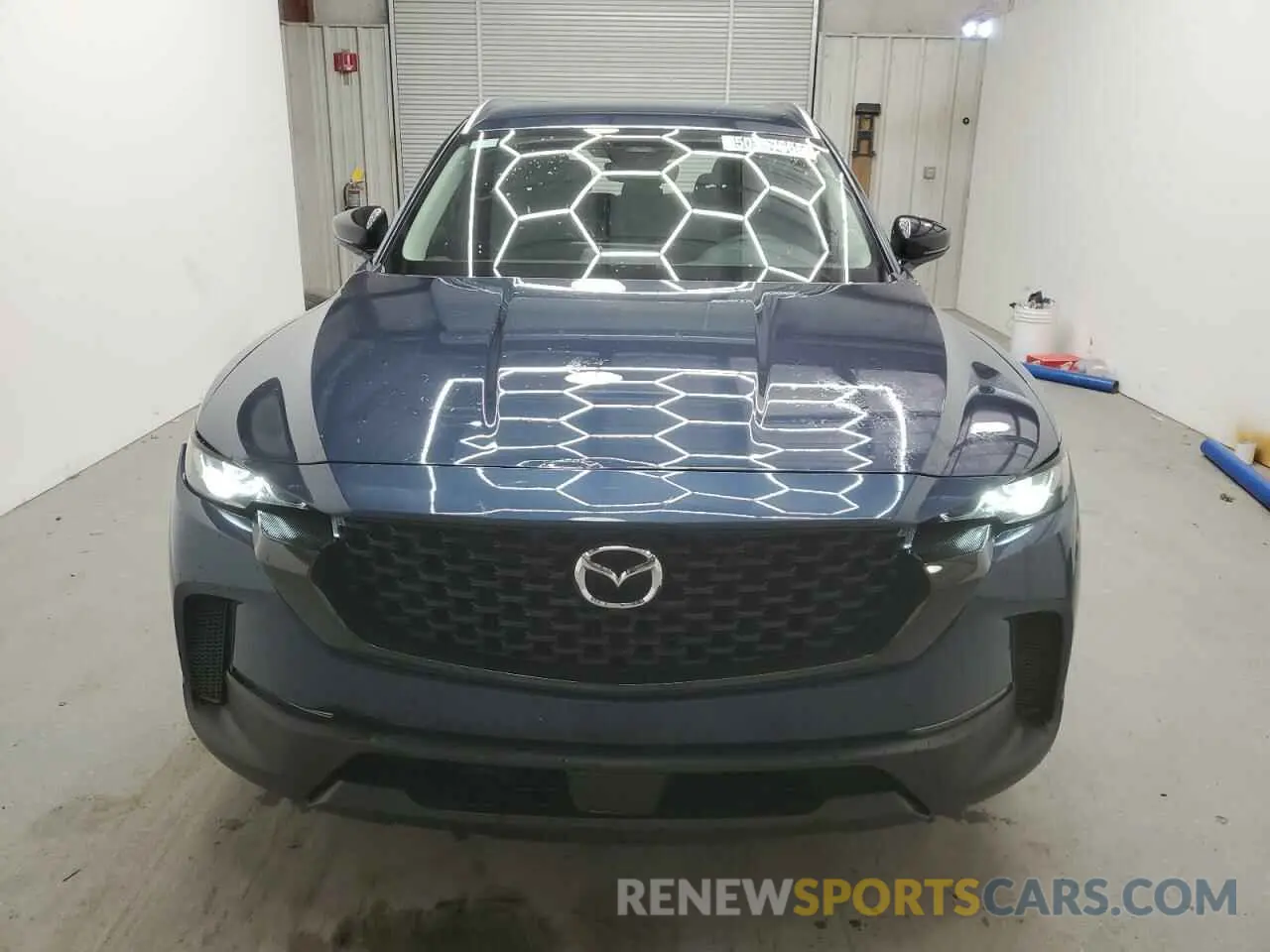 5 fotografías del automóvil dañado 7MMVABBM6SN341536 MAZDA CX-50 PREF 2025