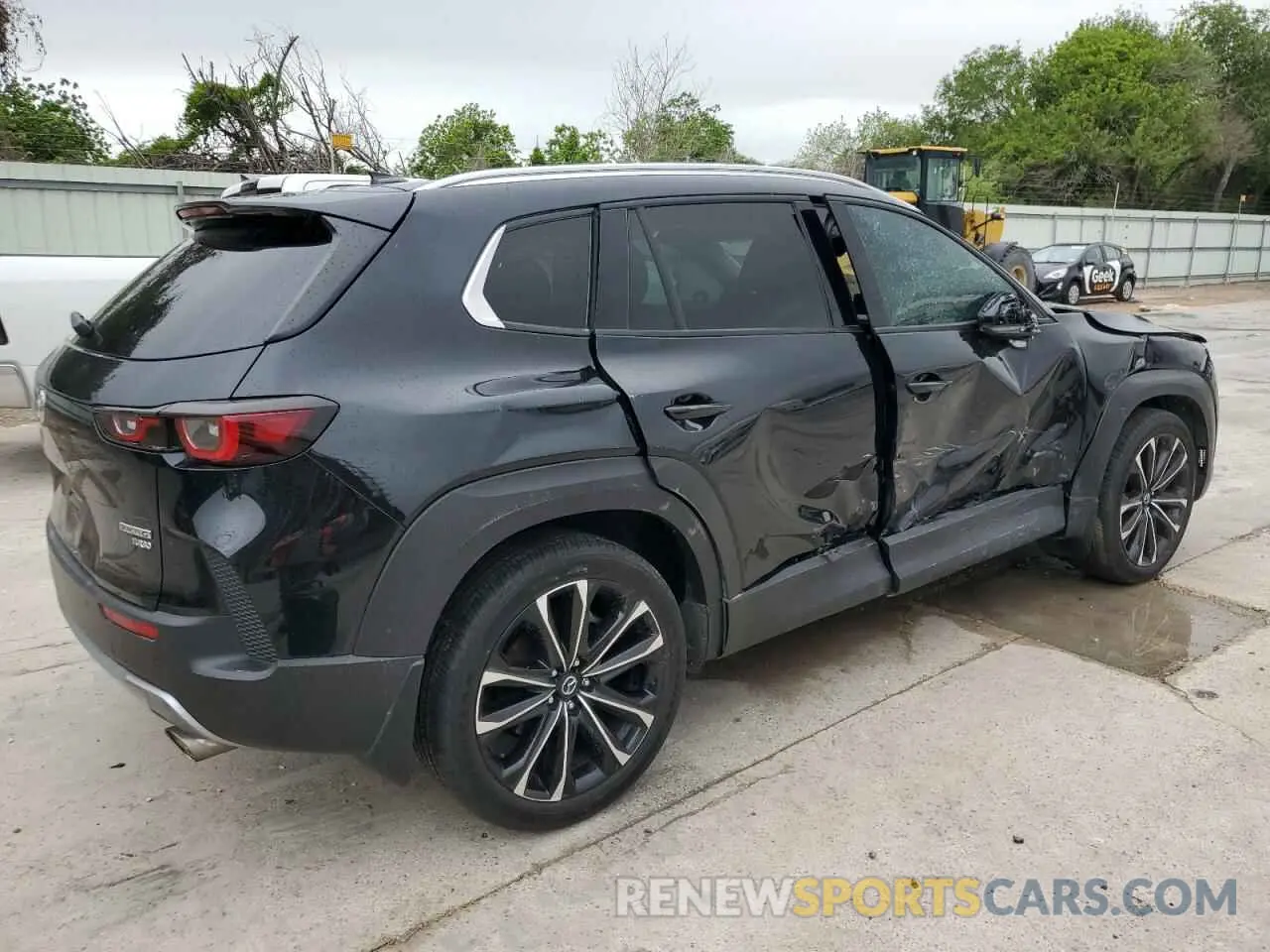 3 fotografías del automóvil dañado 7MMVABEY1PN118732 MAZDA CX-50 PREM 2023