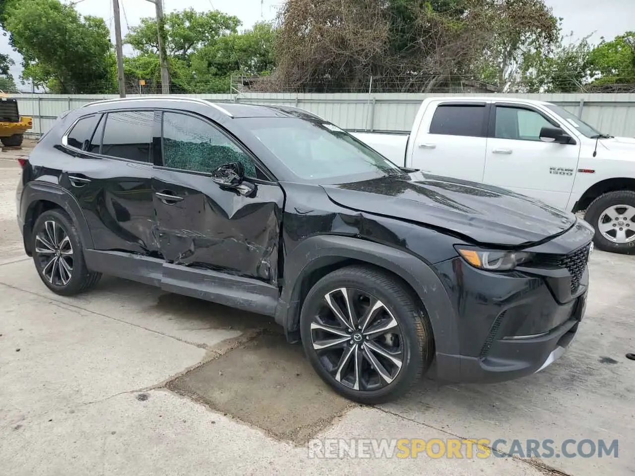 4 fotografías del automóvil dañado 7MMVABEY1PN118732 MAZDA CX-50 PREM 2023