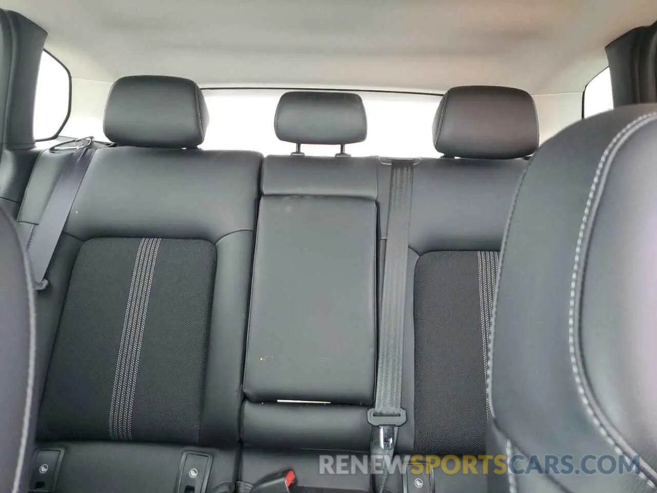 10 fotografías del automóvil dañado 7MMVABDM2RN235236 MAZDA CX-50 PREM 2024
