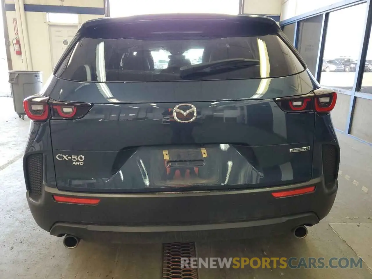 6 fotografías del automóvil dañado 7MMVABDM3RN155654 MAZDA CX-50 PREM 2024