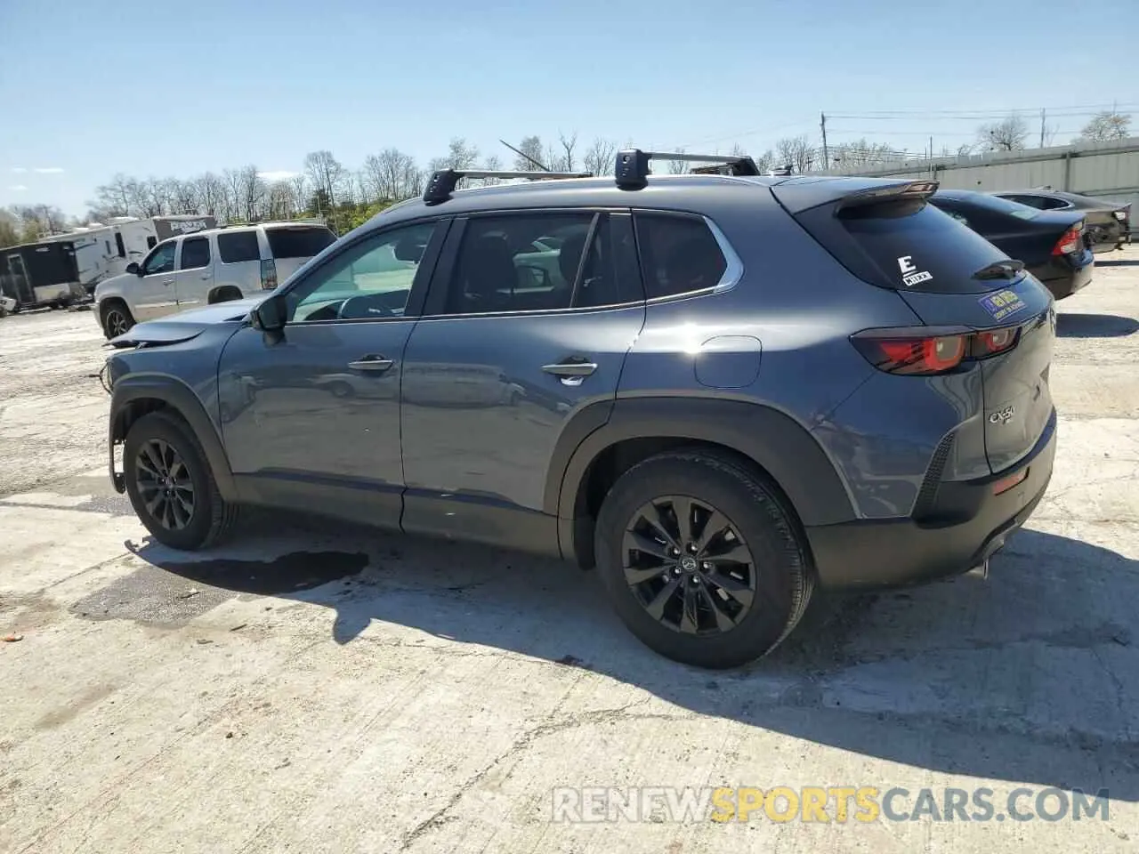 2 fotografías del automóvil dañado 7MMVABDM6RN156801 MAZDA CX-50 PREM 2024