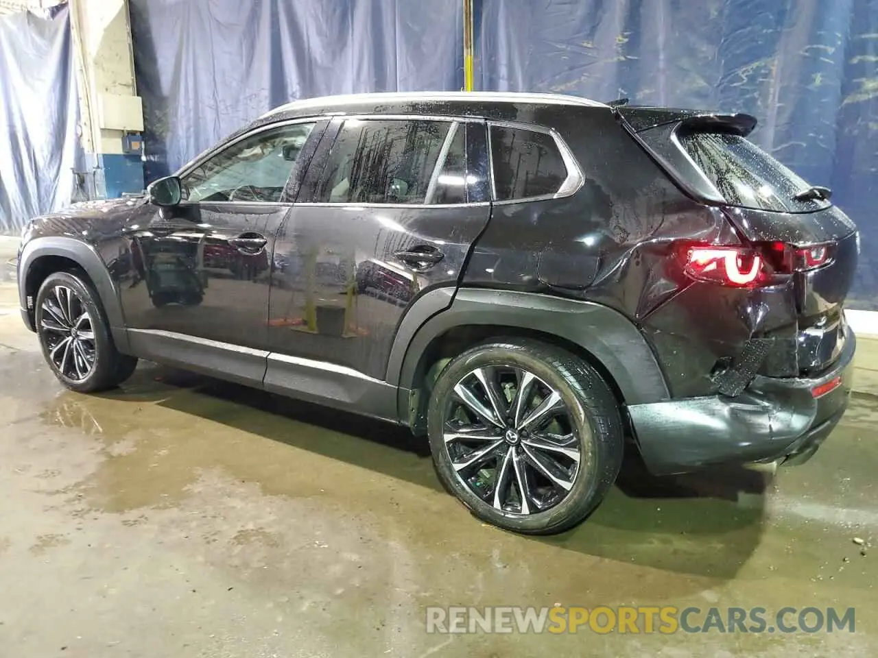 2 fotografías del automóvil dañado 7MMVABEM6RN191708 MAZDA CX-50 PREM 2024