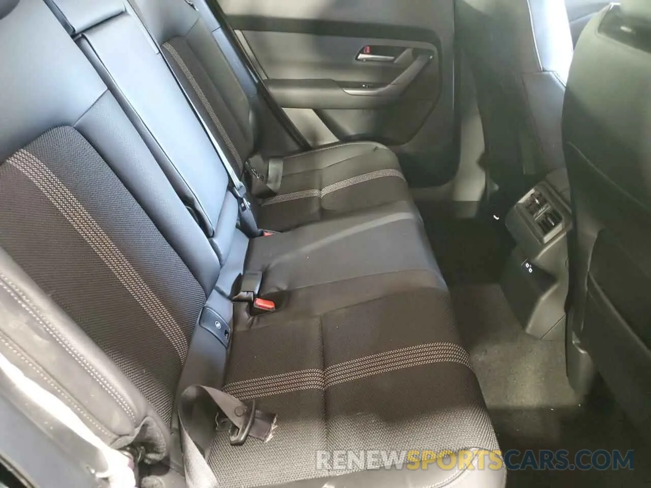11 fotografías del automóvil dañado 7MMVABDM8SN324721 MAZDA CX-50 PREM 2025