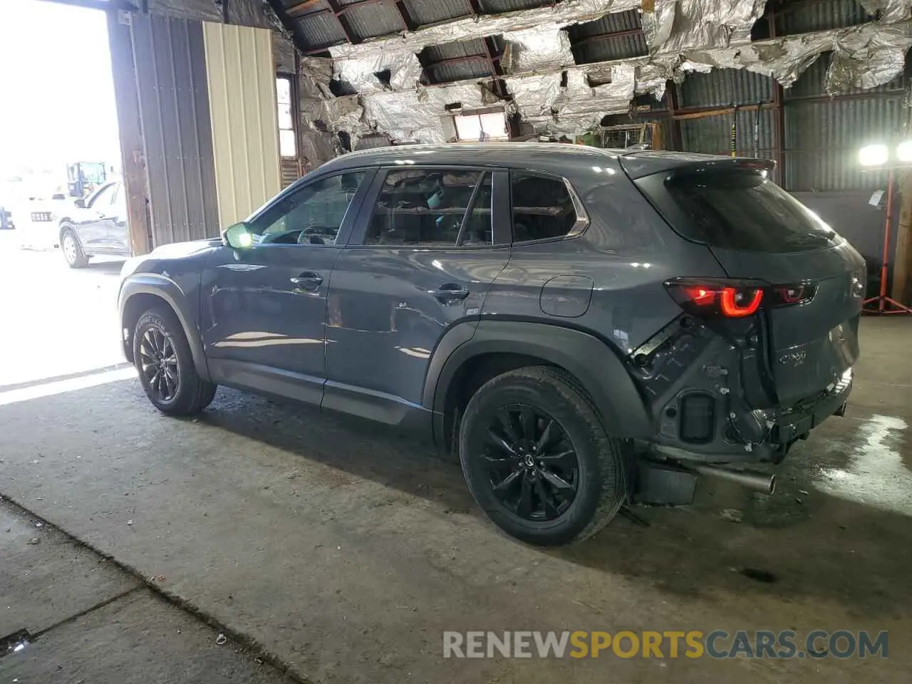 2 fotografías del automóvil dañado 7MMVABDM8SN324721 MAZDA CX-50 PREM 2025