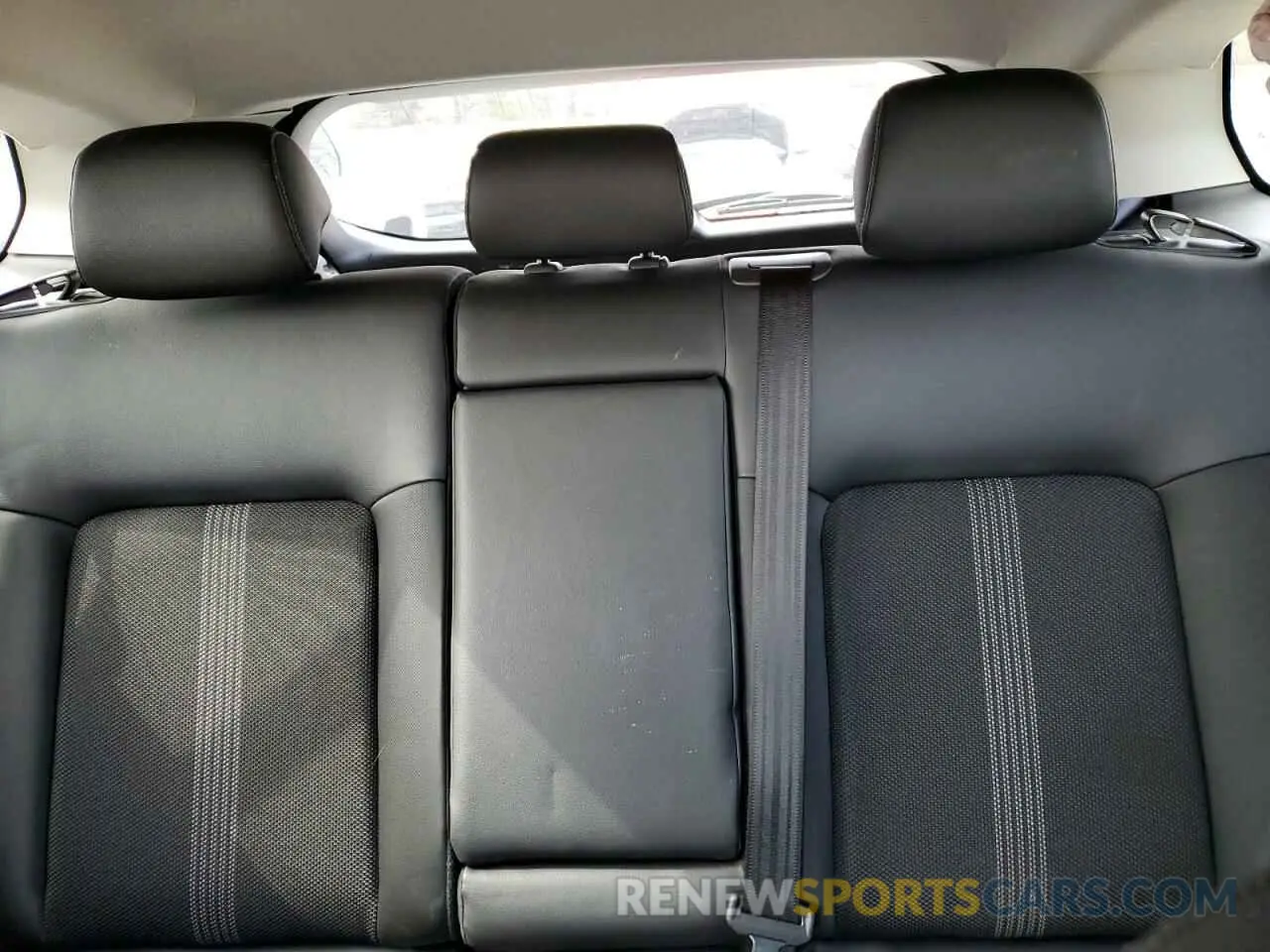 10 fotografías del automóvil dañado 7MMVABAM9PN142036 MAZDA CX-50 SELE 2023