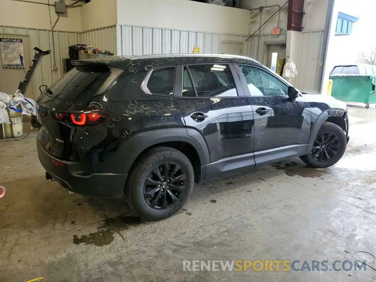 3 fotografías del automóvil dañado 7MMVABAM1RN166222 MAZDA CX-50 SELE 2024