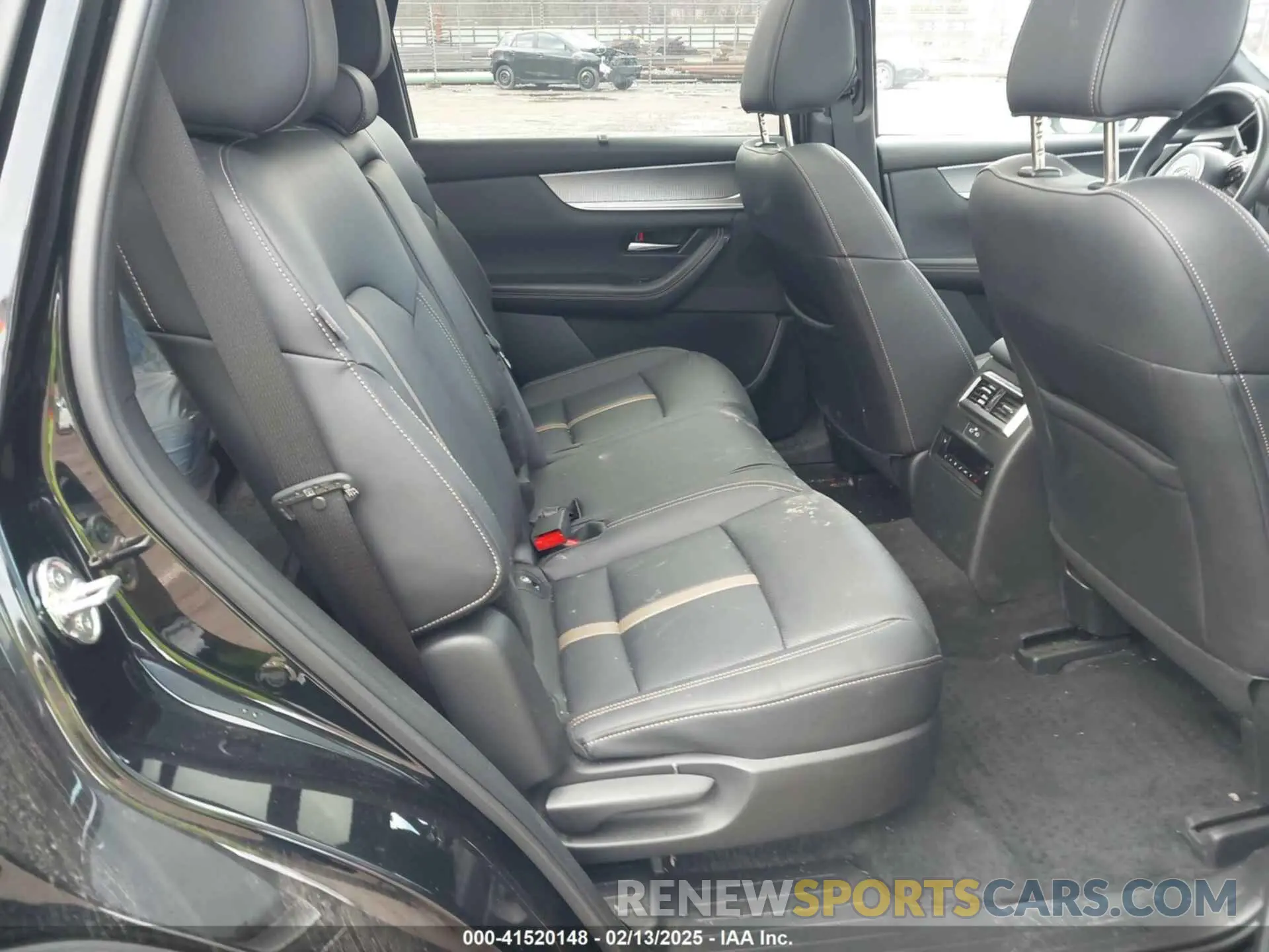 8 fotografías del automóvil dañado JM3KJDHC8S1109547 MAZDA CX-70 2025