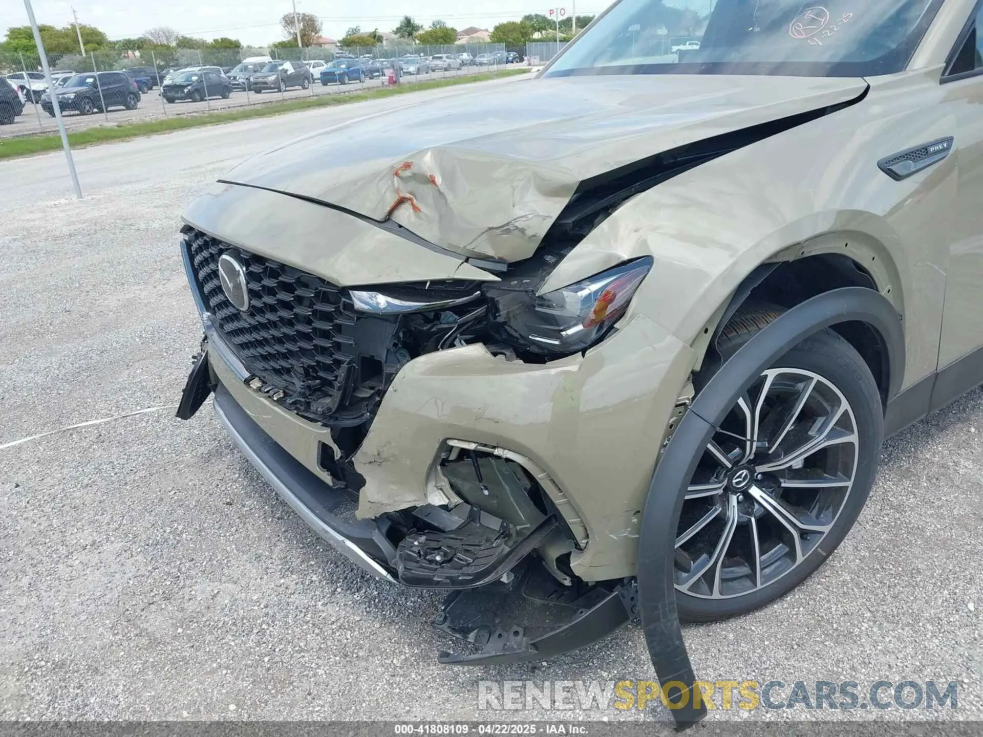 17 fotografías del automóvil dañado JM3KJDHA9S1100774 MAZDA CX-70 PHEV 2025