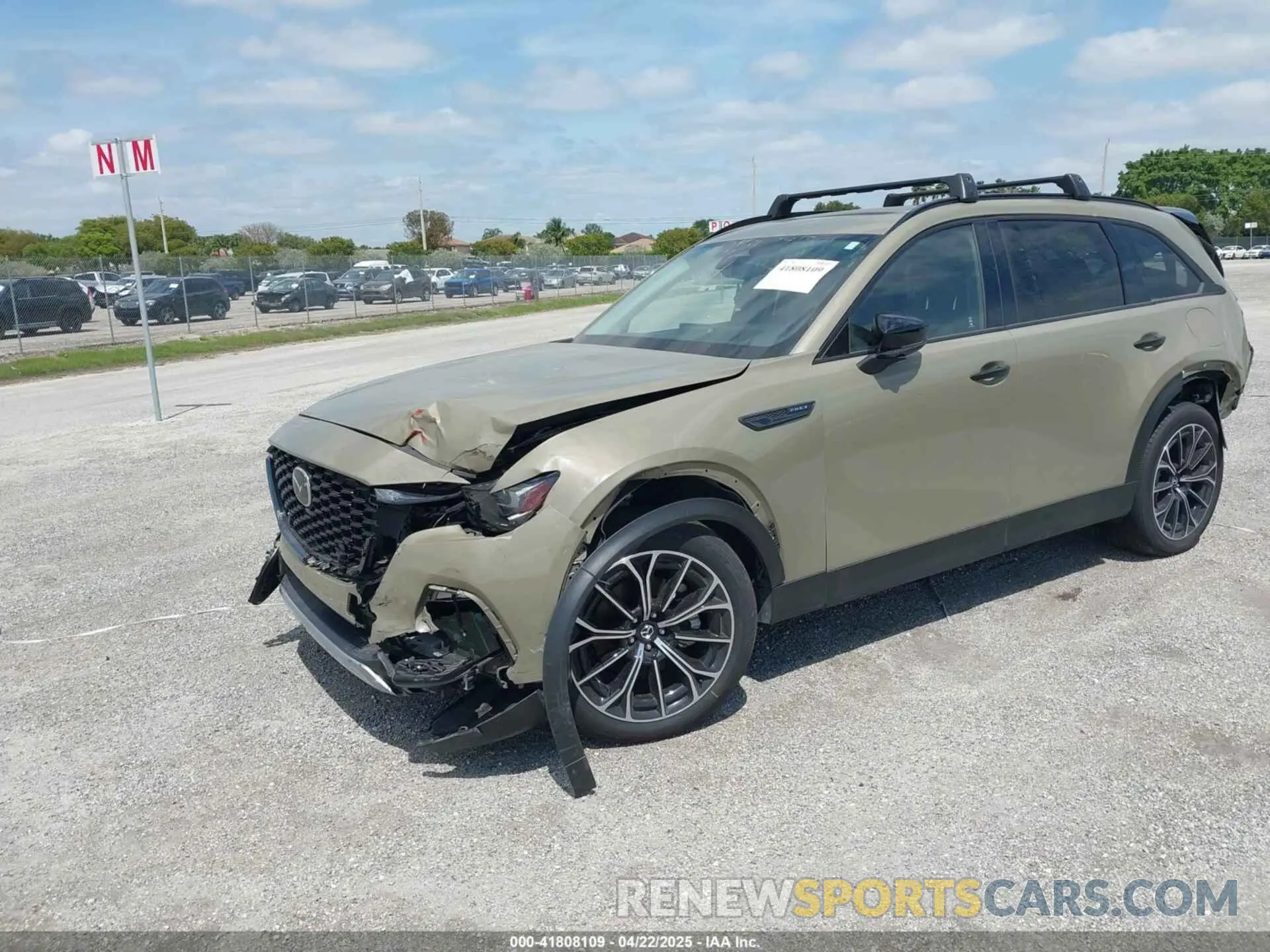 2 fotografías del automóvil dañado JM3KJDHA9S1100774 MAZDA CX-70 PHEV 2025
