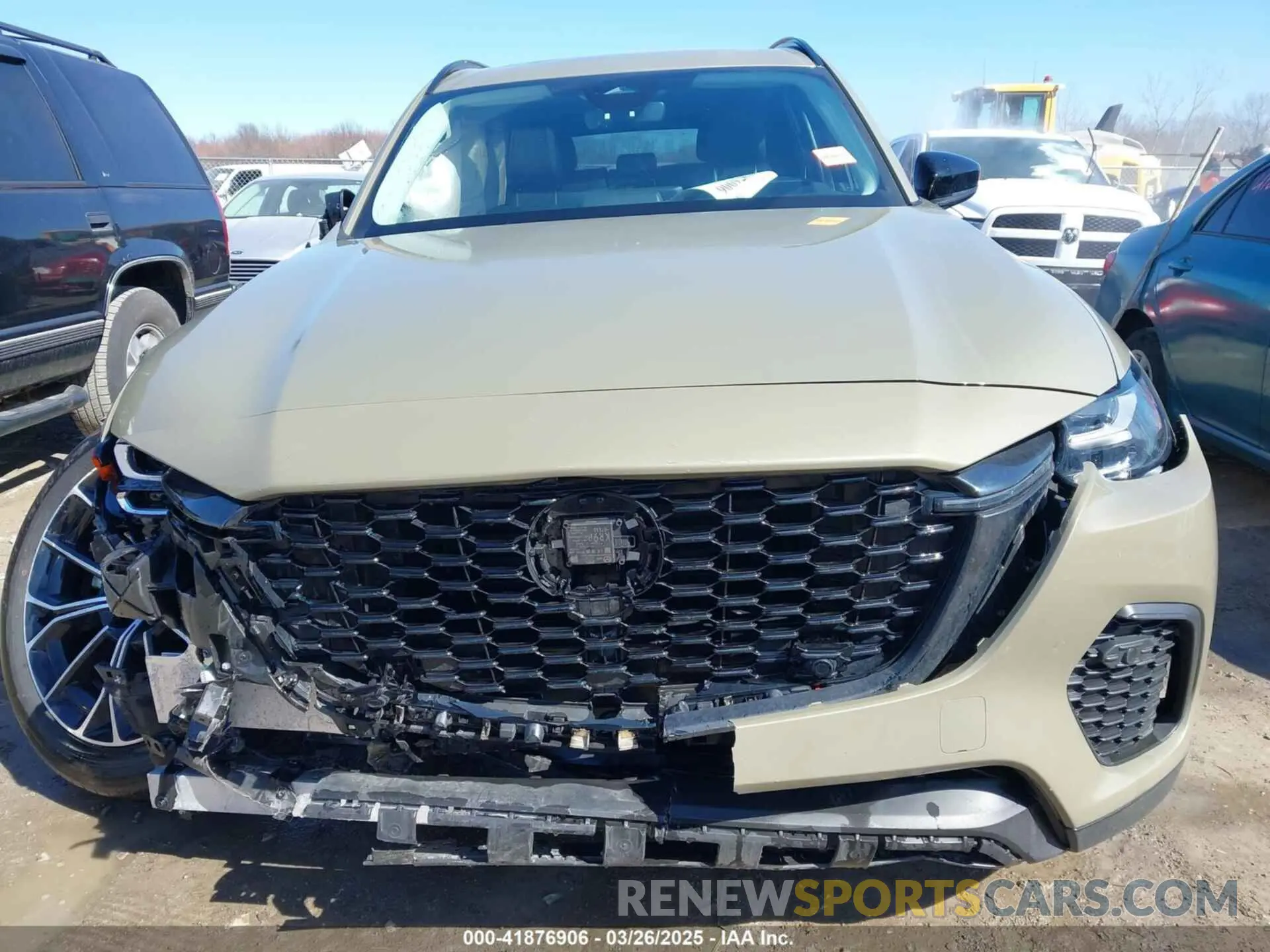 12 fotografías del automóvil dañado JM3KJDHAXS1108656 MAZDA CX-70 PHEV 2025
