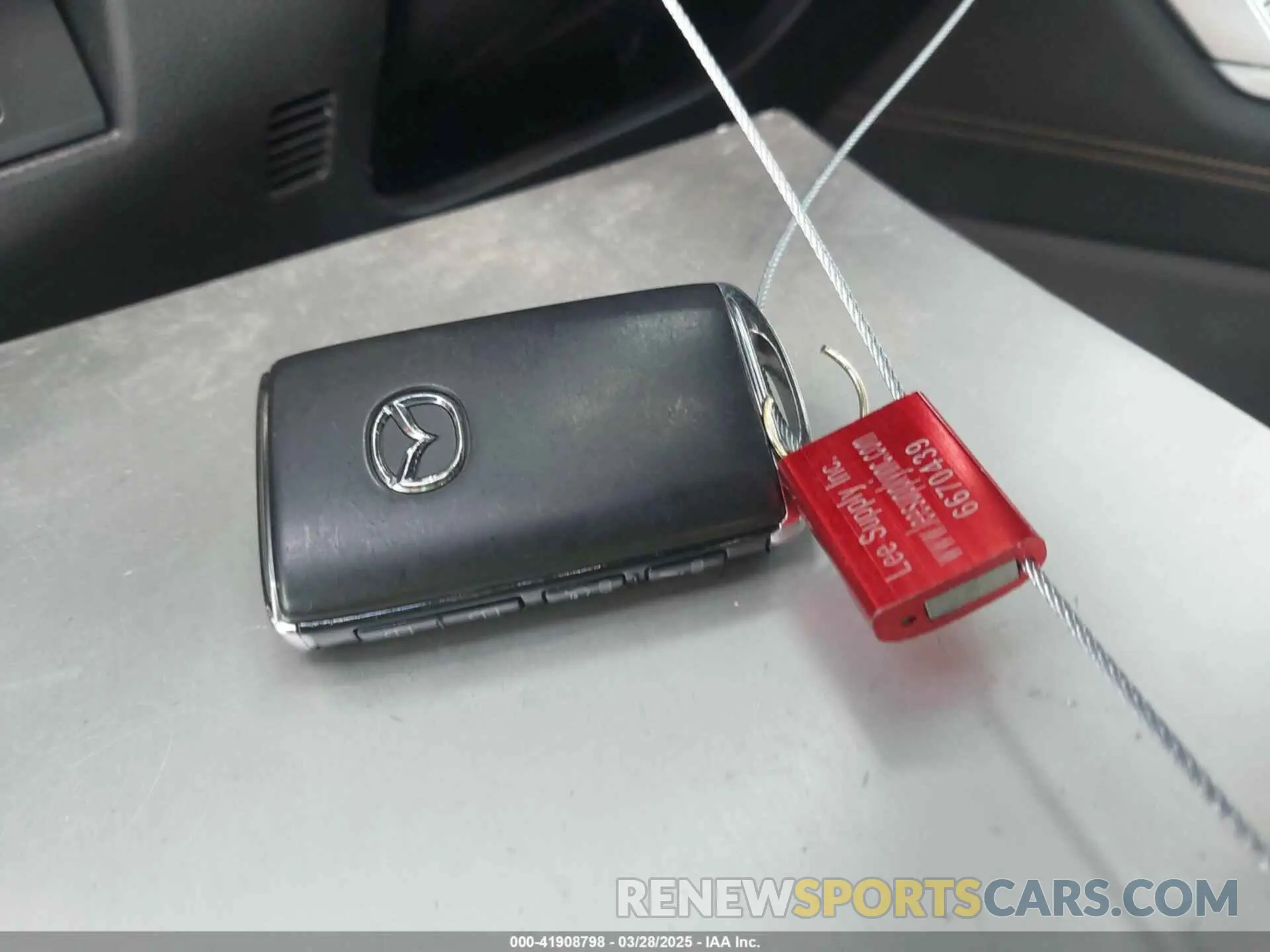 11 fotografías del automóvil dañado JM3KJEHA4S1112319 MAZDA CX-70 PHEV 2025