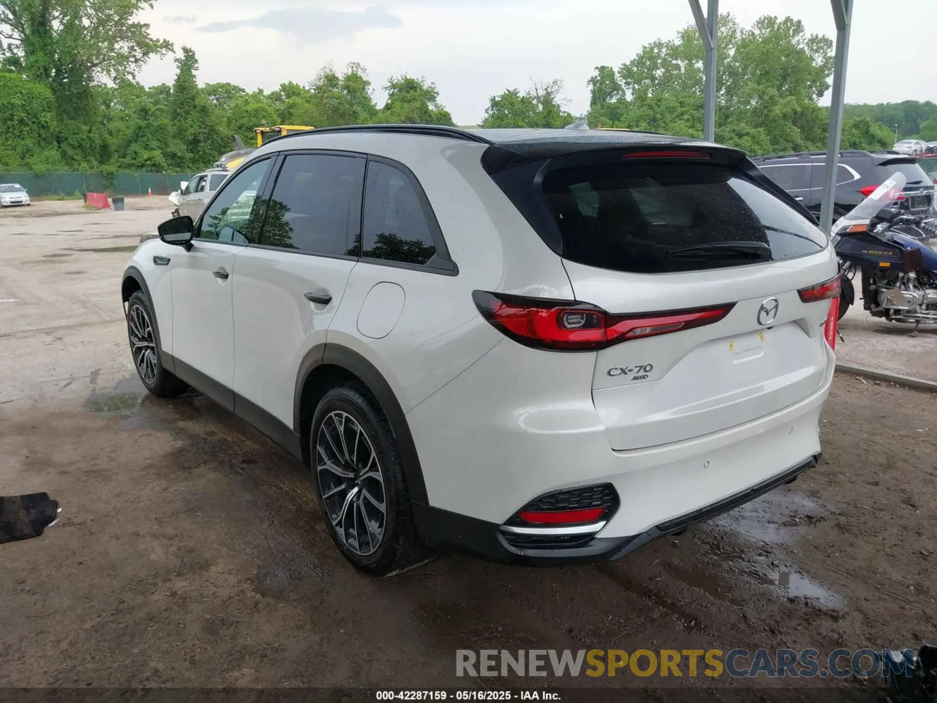 3 fotografías del automóvil dañado JM3KJEHA6S1111740 MAZDA CX-70 PHEV 2025