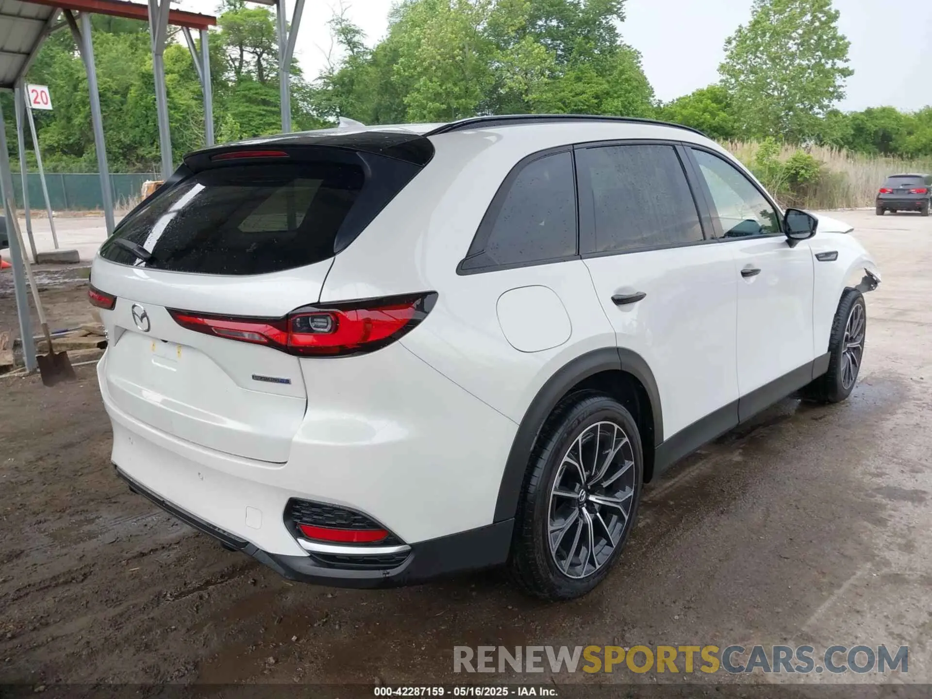 4 fotografías del automóvil dañado JM3KJEHA6S1111740 MAZDA CX-70 PHEV 2025