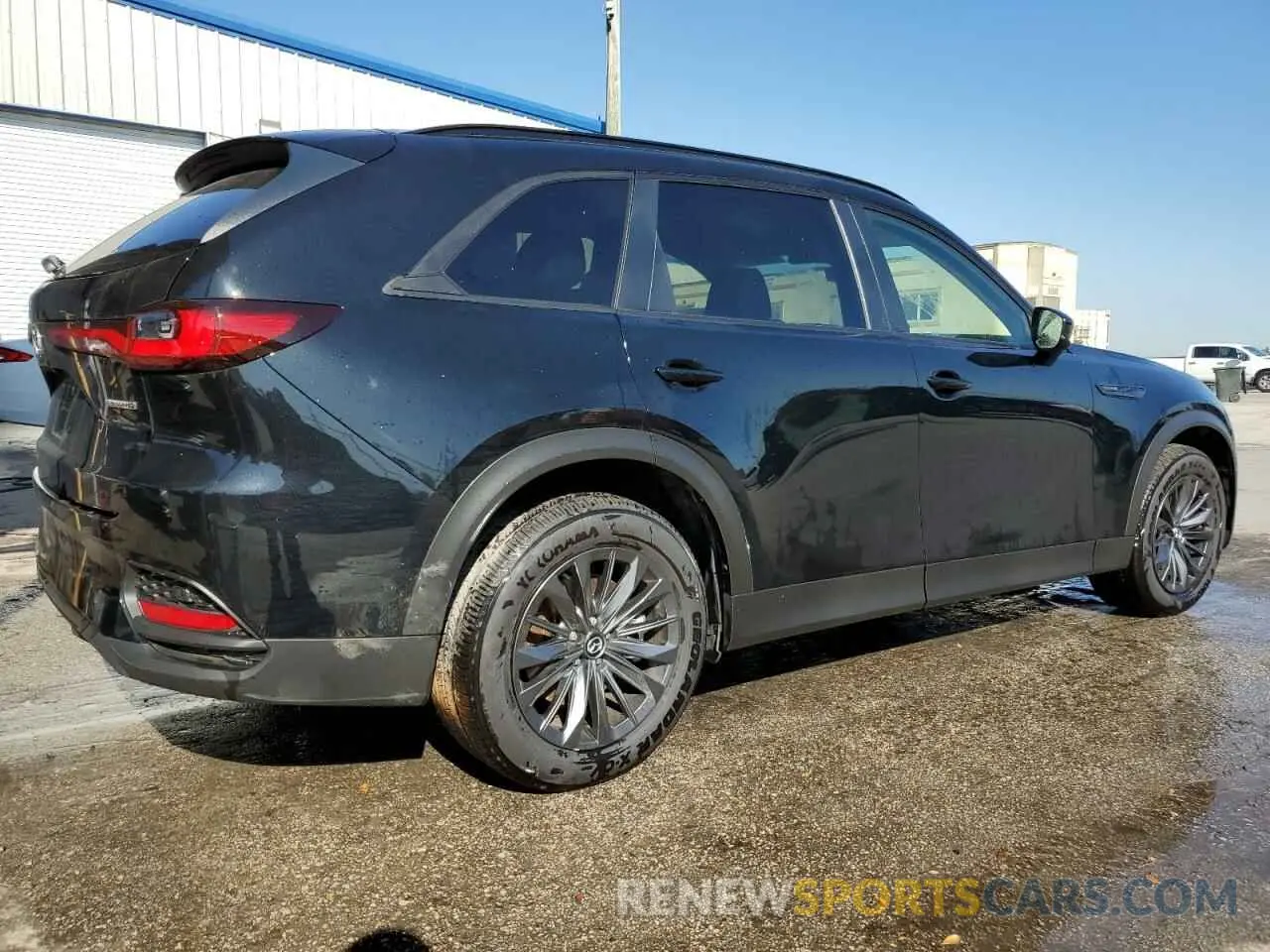3 fotografías del automóvil dañado JM3KJBHD0S1116893 MAZDA CX-70 PREF 2025