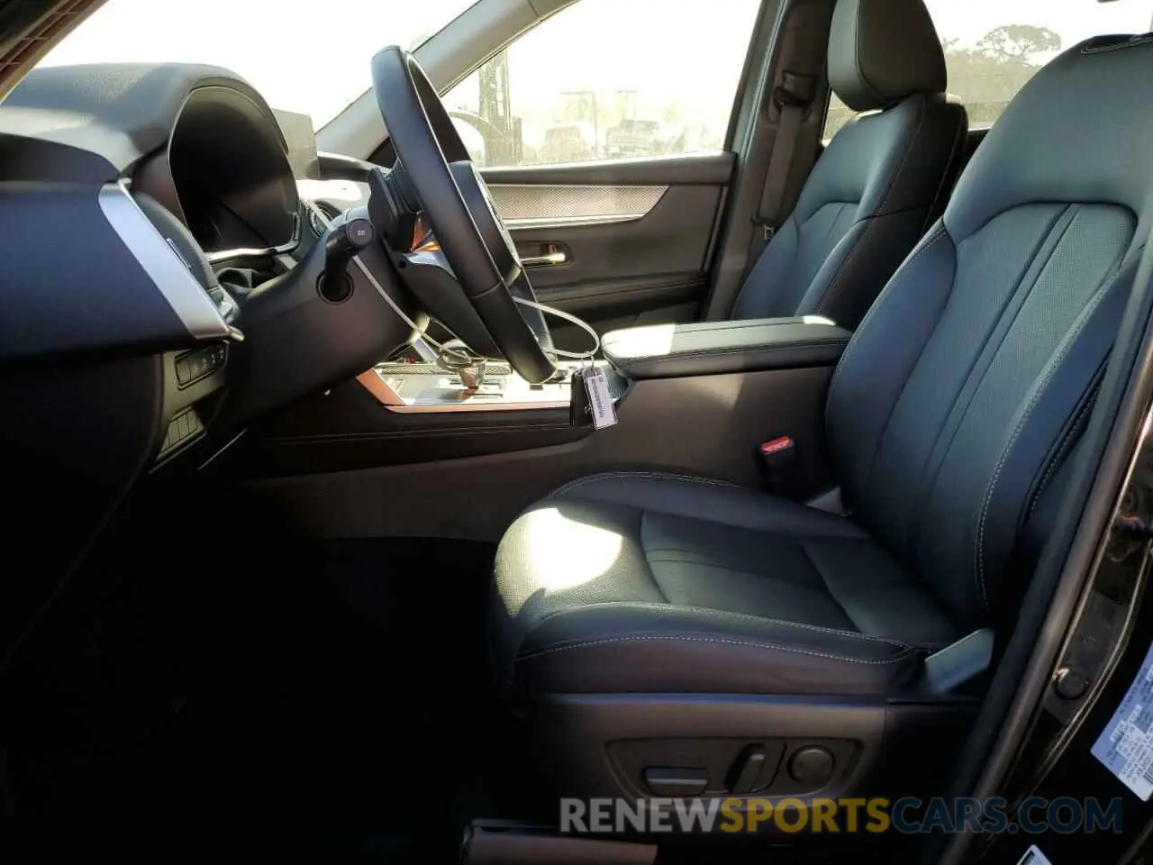 7 fotografías del automóvil dañado JM3KJBHD0S1116893 MAZDA CX-70 PREF 2025