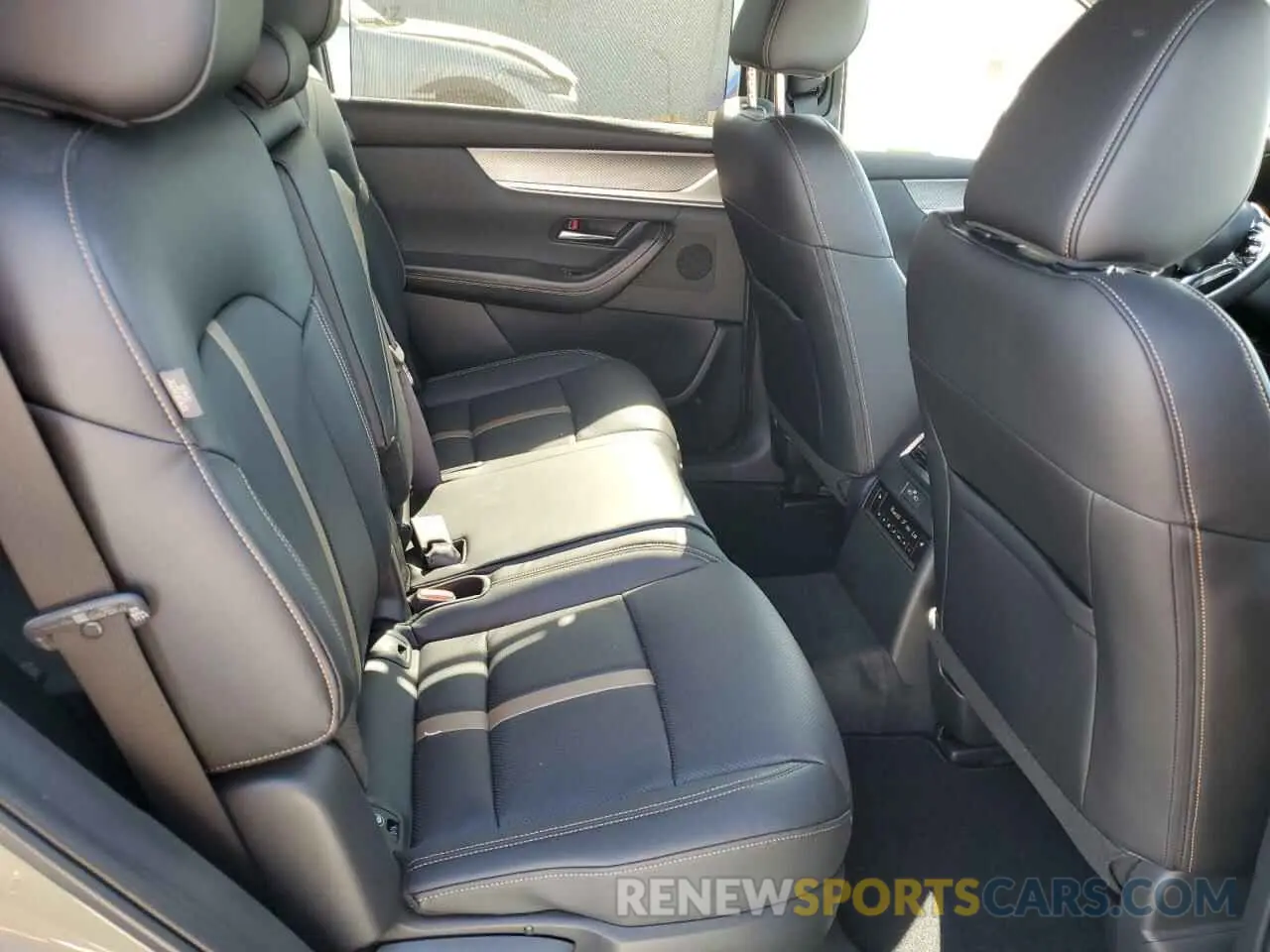 11 fotografías del automóvil dañado JM3KJDHC4S1122585 MAZDA CX-70 PREM 2025