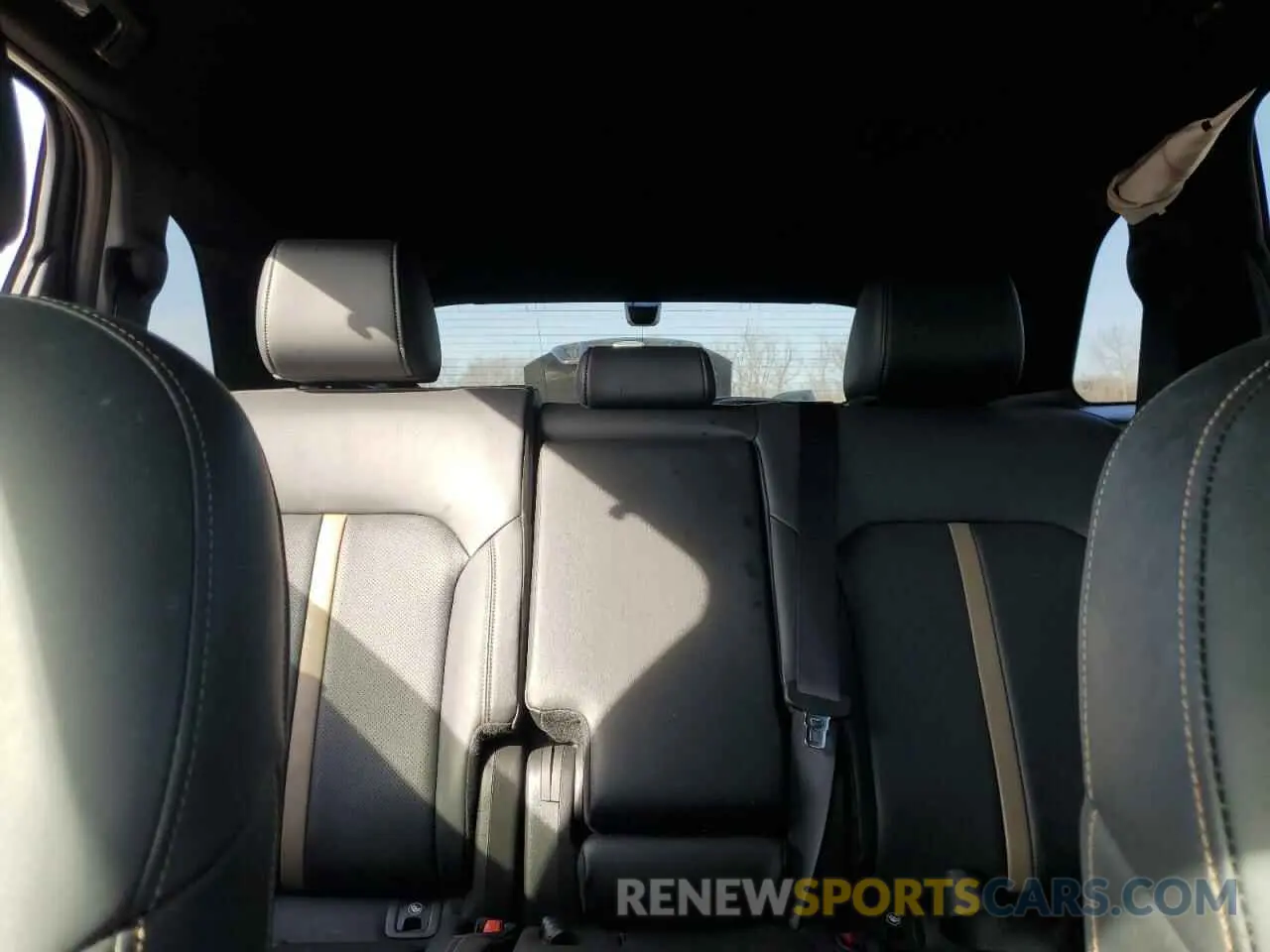 10 fotografías del automóvil dañado JM3KJDHC8S1104378 MAZDA CX-70 PREM 2025