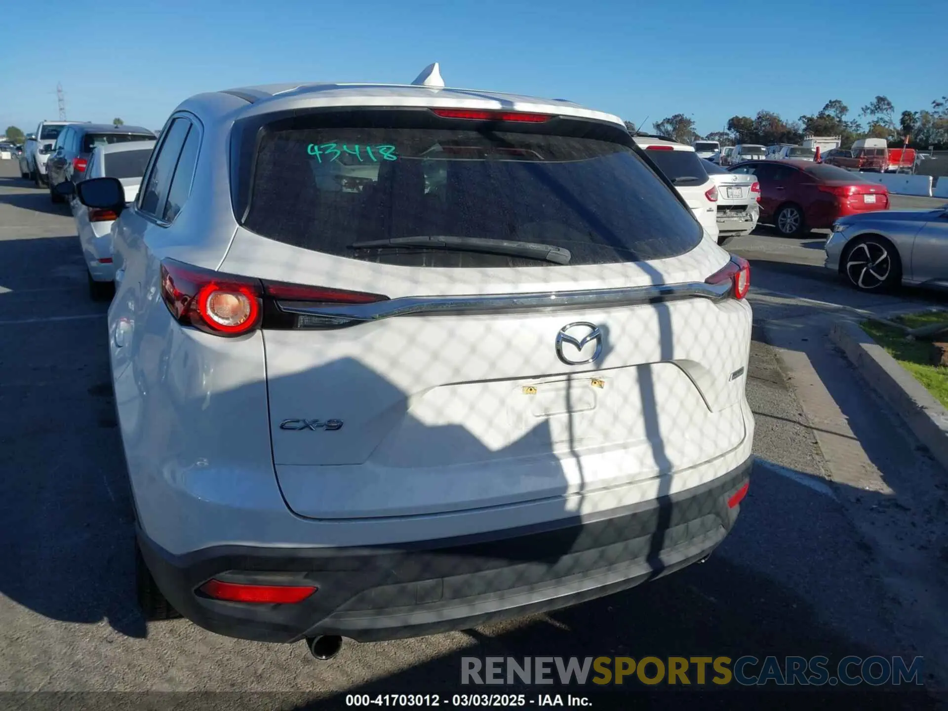 16 fotografías del automóvil dañado JM3TCABY9K0309019 MAZDA CX-9 2019