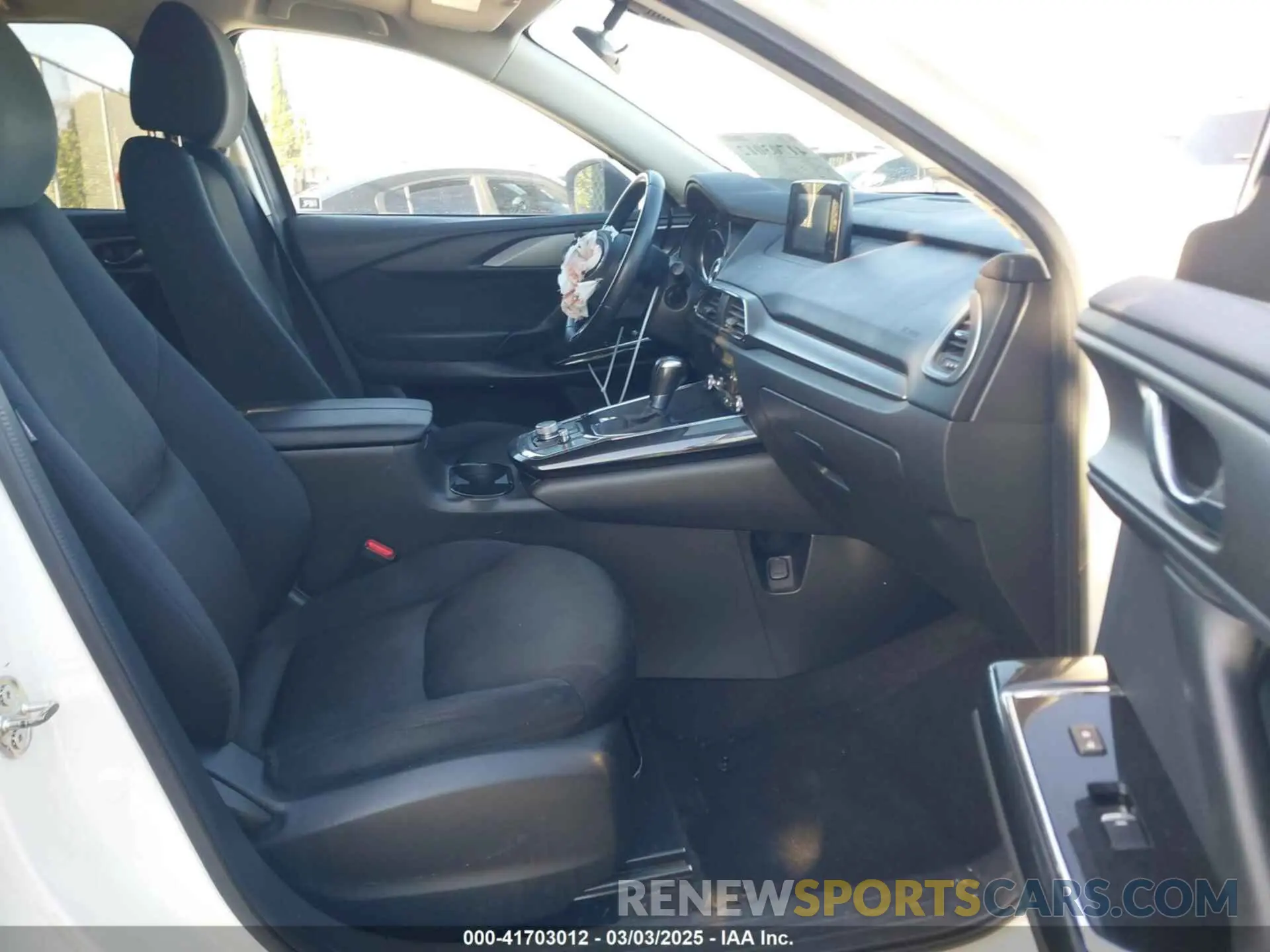 5 fotografías del automóvil dañado JM3TCABY9K0309019 MAZDA CX-9 2019