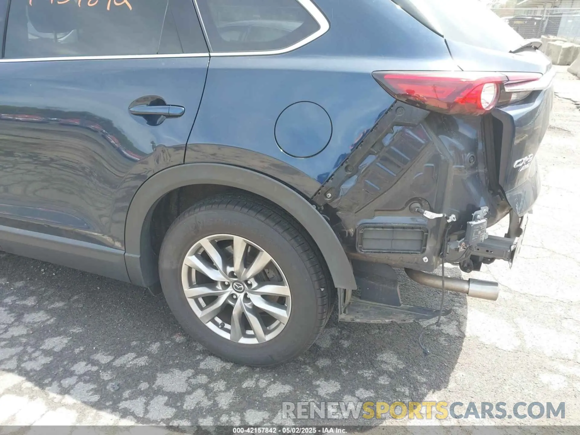 18 fotografías del automóvil dañado JM3TCBCY6K0331905 MAZDA CX-9 2019