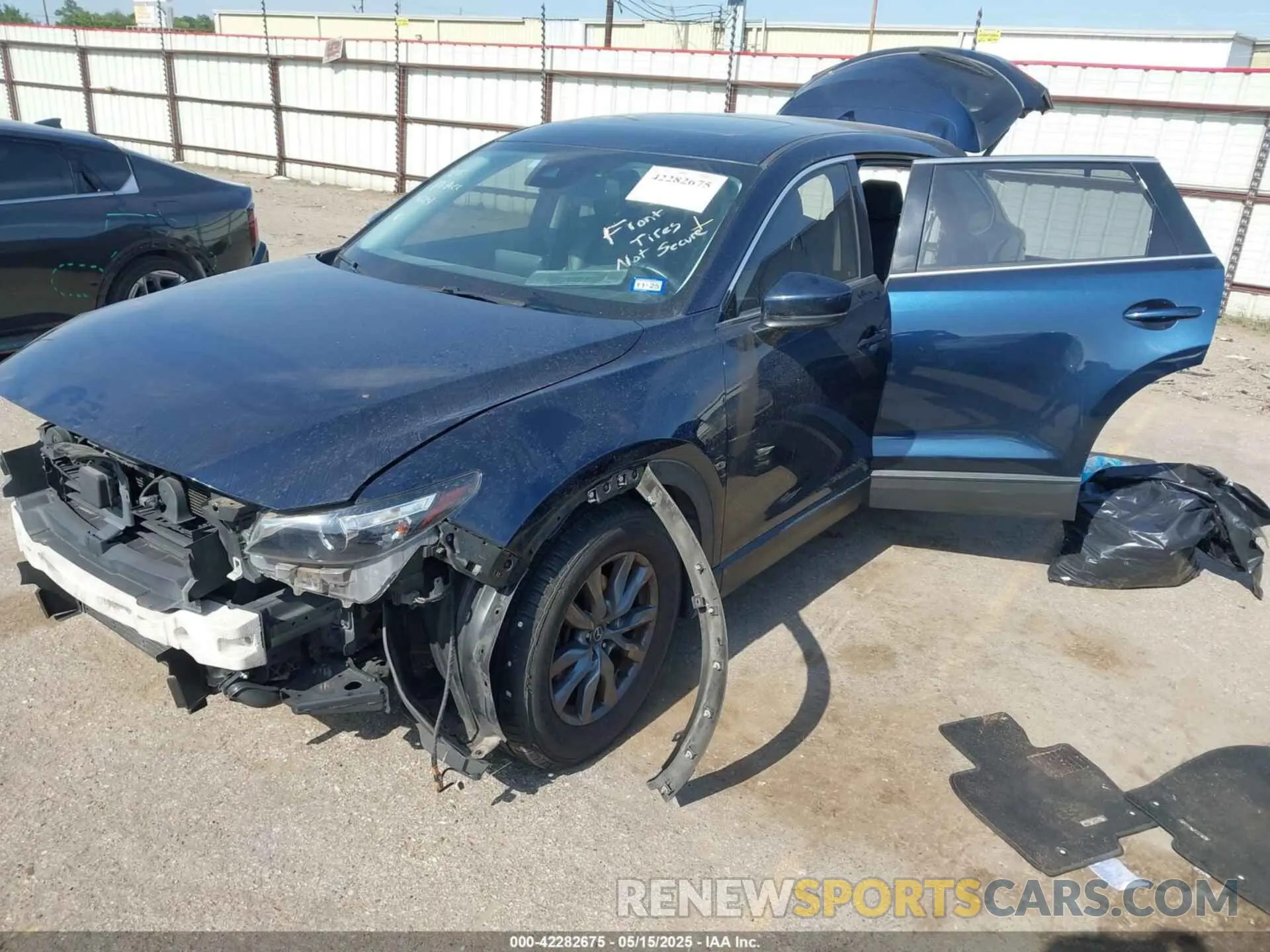 2 fotografías del automóvil dañado JM3TCACY1L0419630 MAZDA CX-9 2020