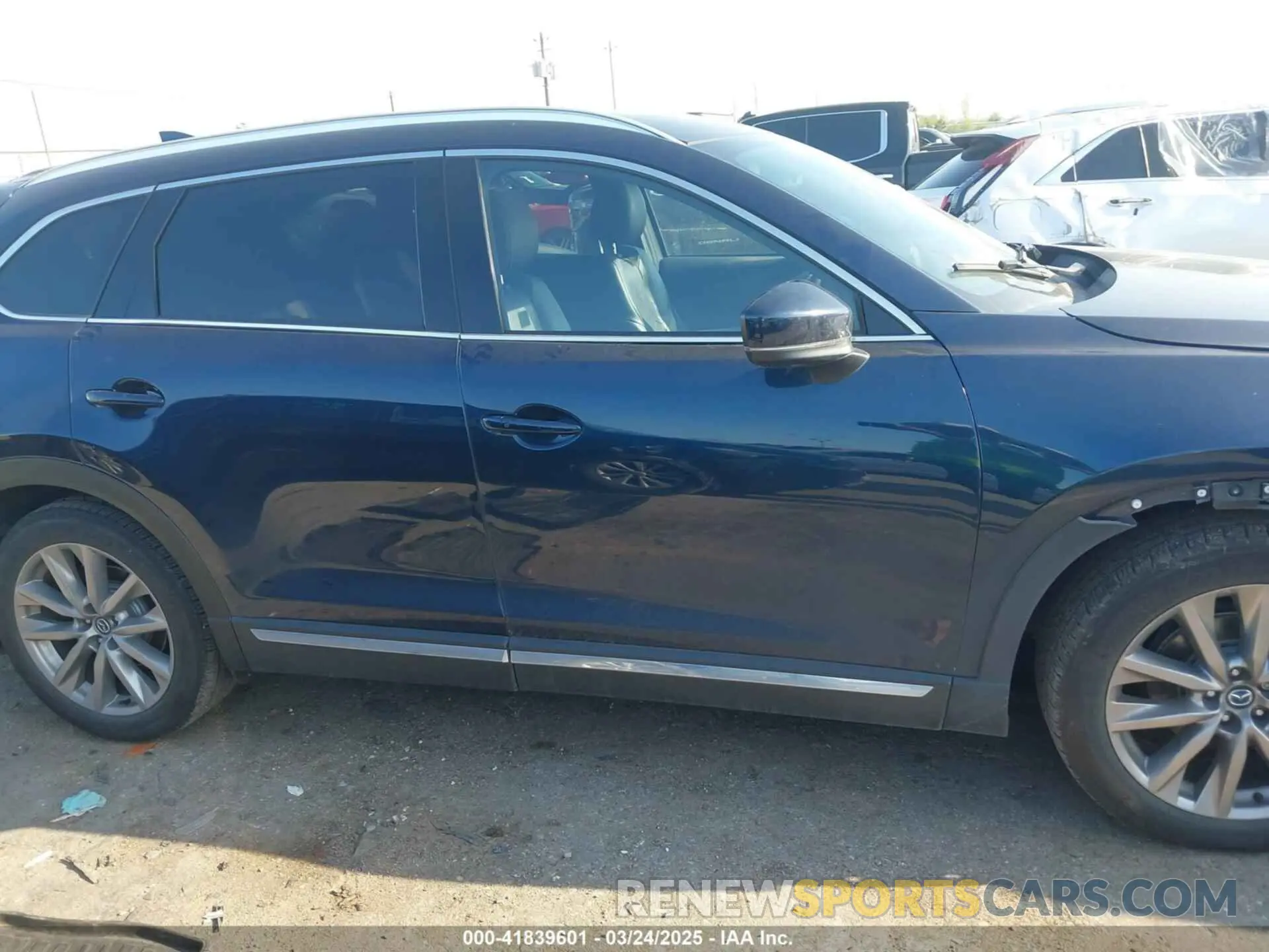 13 fotografías del automóvil dañado JM3TCADY0L0422548 MAZDA CX-9 2020