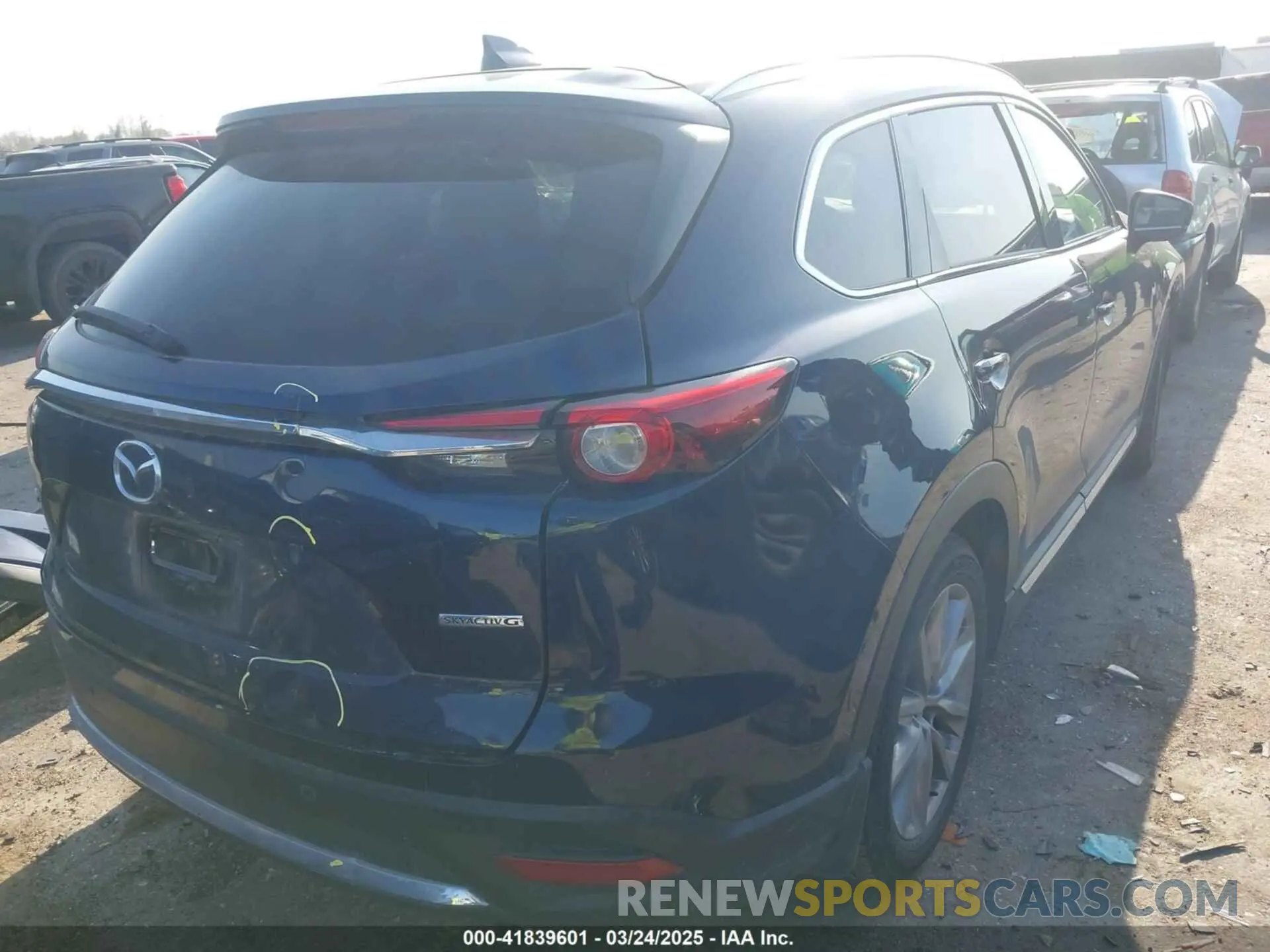 4 fotografías del automóvil dañado JM3TCADY0L0422548 MAZDA CX-9 2020