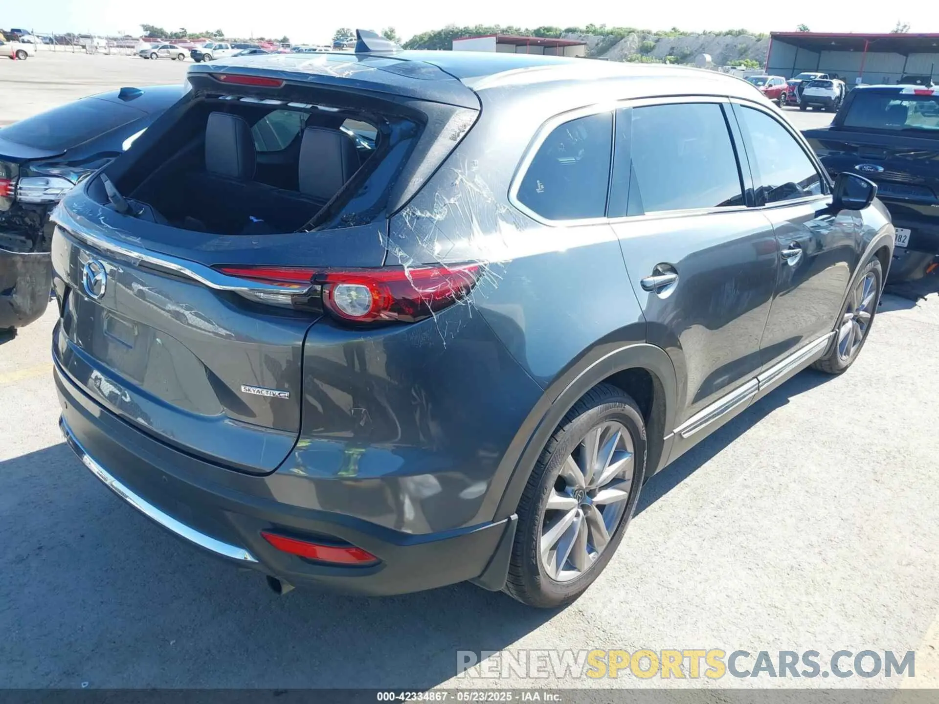 4 fotografías del automóvil dañado JM3TCADY1L0417651 MAZDA CX-9 2020