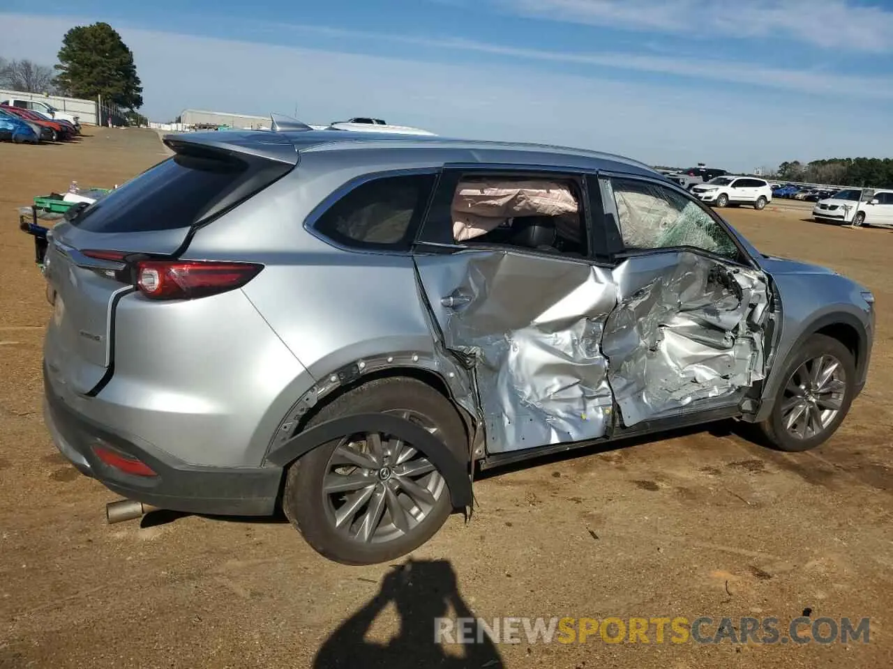 3 fotografías del automóvil dañado JM3TCBDY2L0413050 MAZDA CX-9 2020