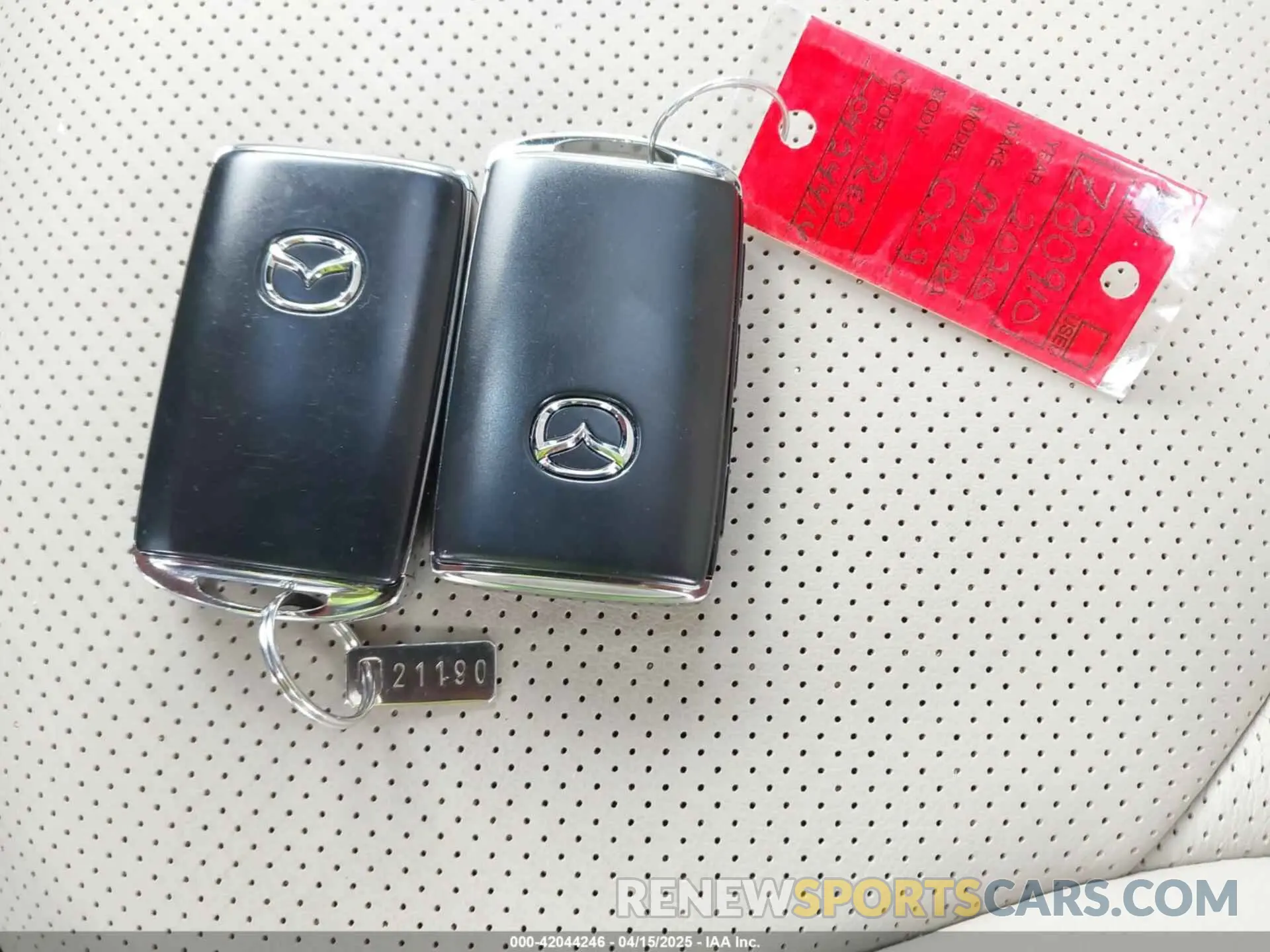 11 fotografías del automóvil dañado JM3TCBDY3L0424414 MAZDA CX-9 2020