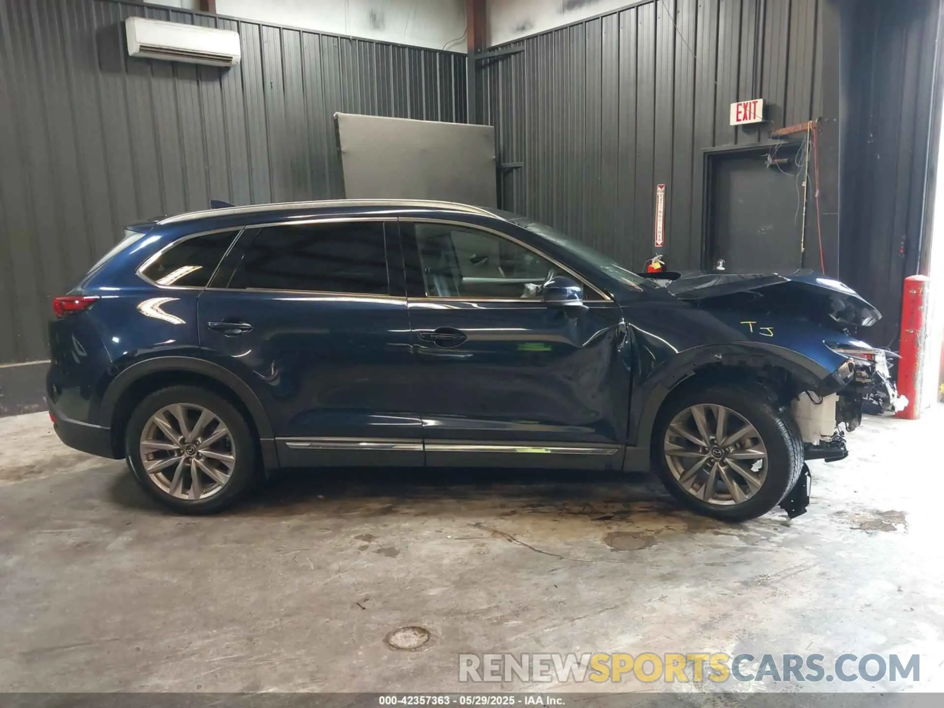 13 fotografías del automóvil dañado JM3TCBDY4L0403376 MAZDA CX-9 2020