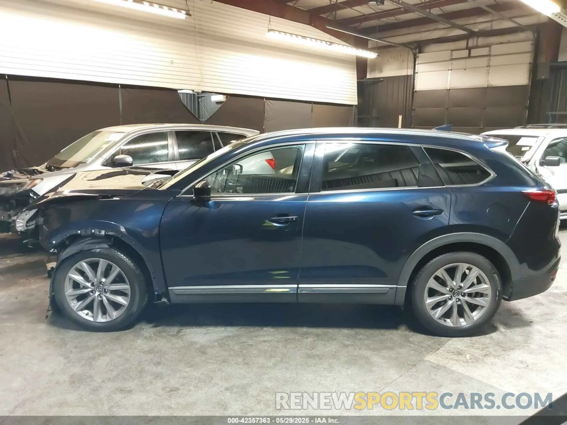 14 fotografías del automóvil dañado JM3TCBDY4L0403376 MAZDA CX-9 2020