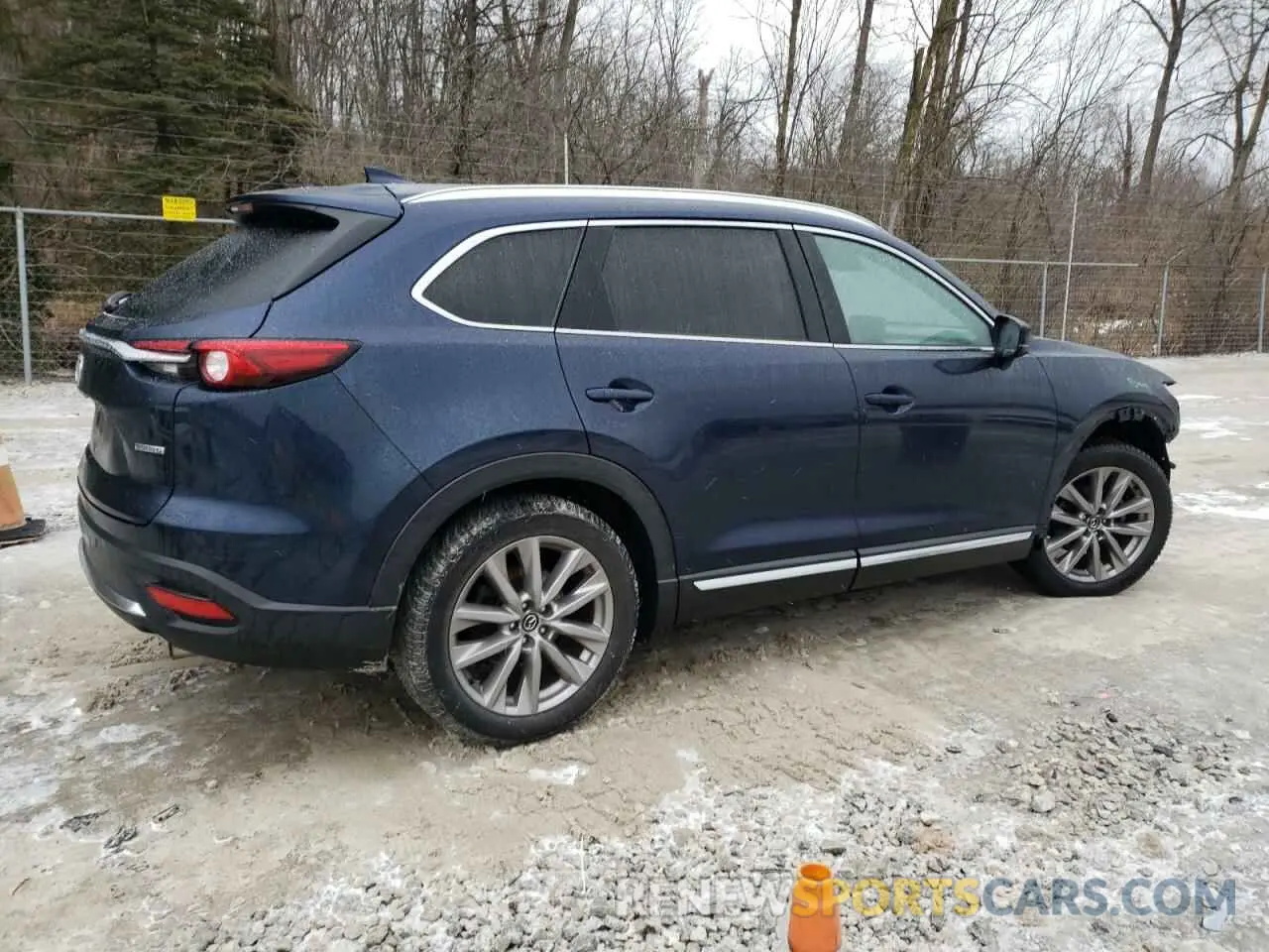3 fotografías del automóvil dañado JM3TCBDY4L0415284 MAZDA CX-9 2020