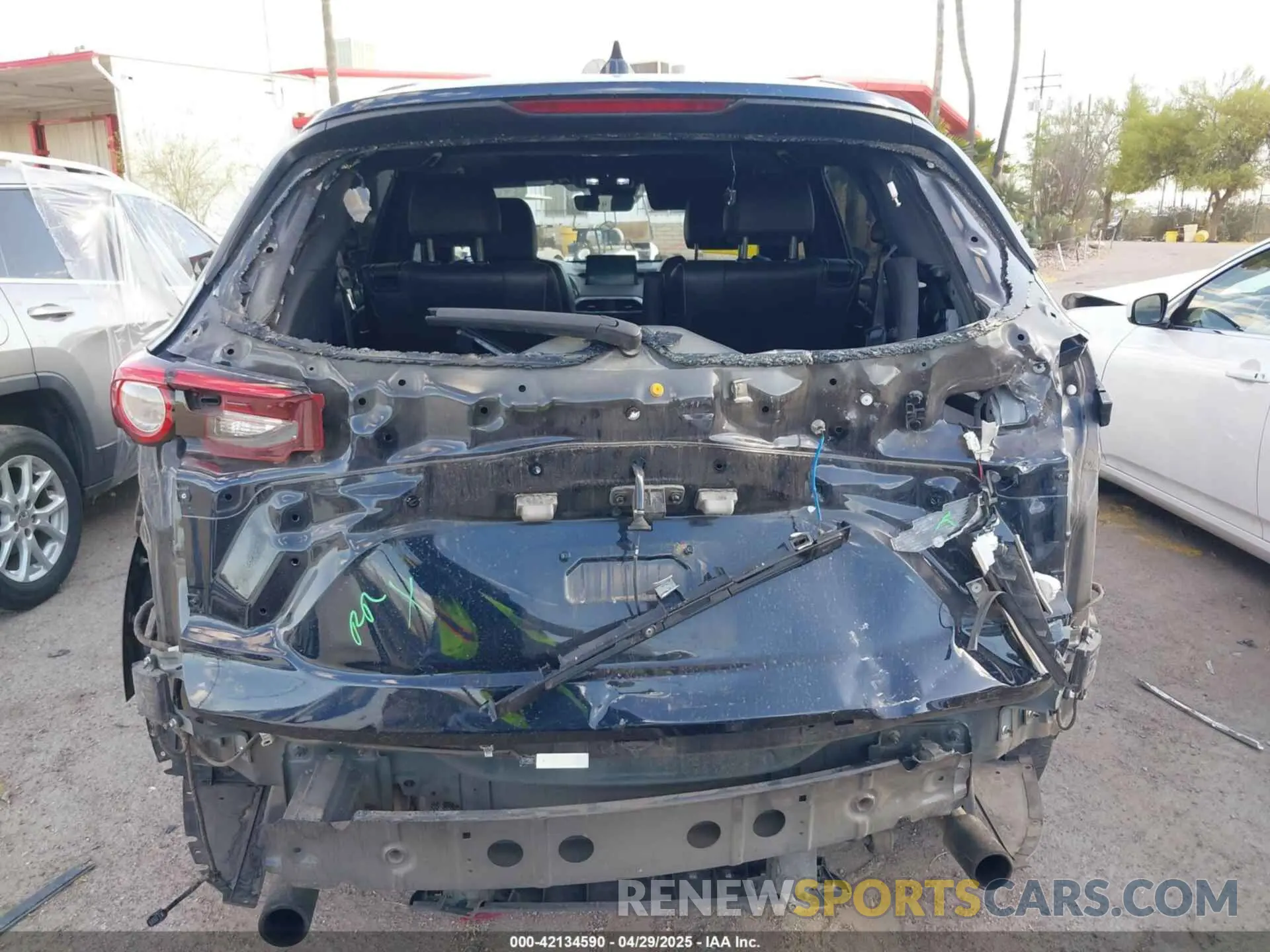 16 fotografías del automóvil dañado JM3TCBDY8L0423632 MAZDA CX-9 2020