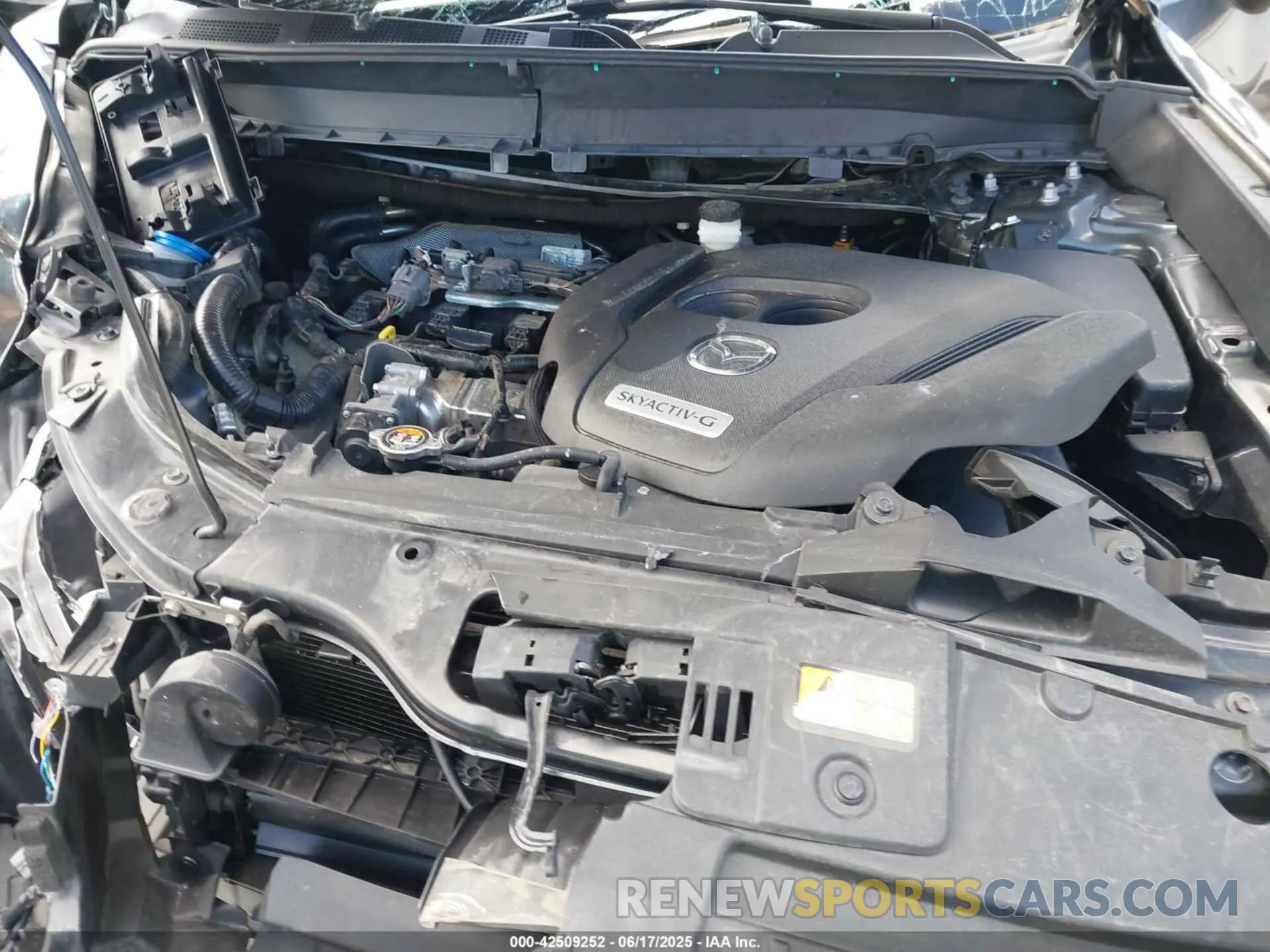 10 fotografías del automóvil dañado JM3TCBEY4L0401674 MAZDA CX-9 2020