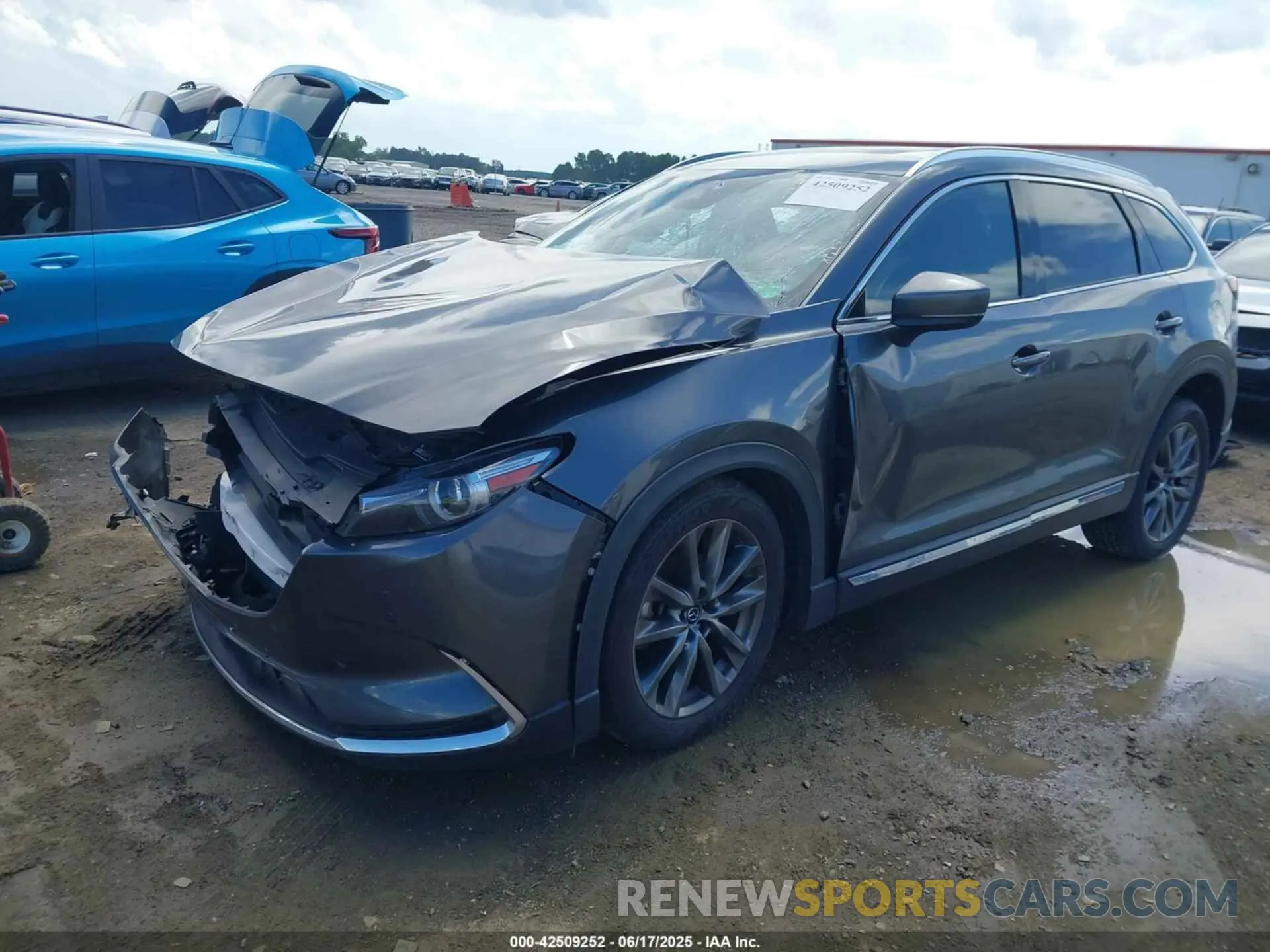 2 fotografías del automóvil dañado JM3TCBEY4L0401674 MAZDA CX-9 2020