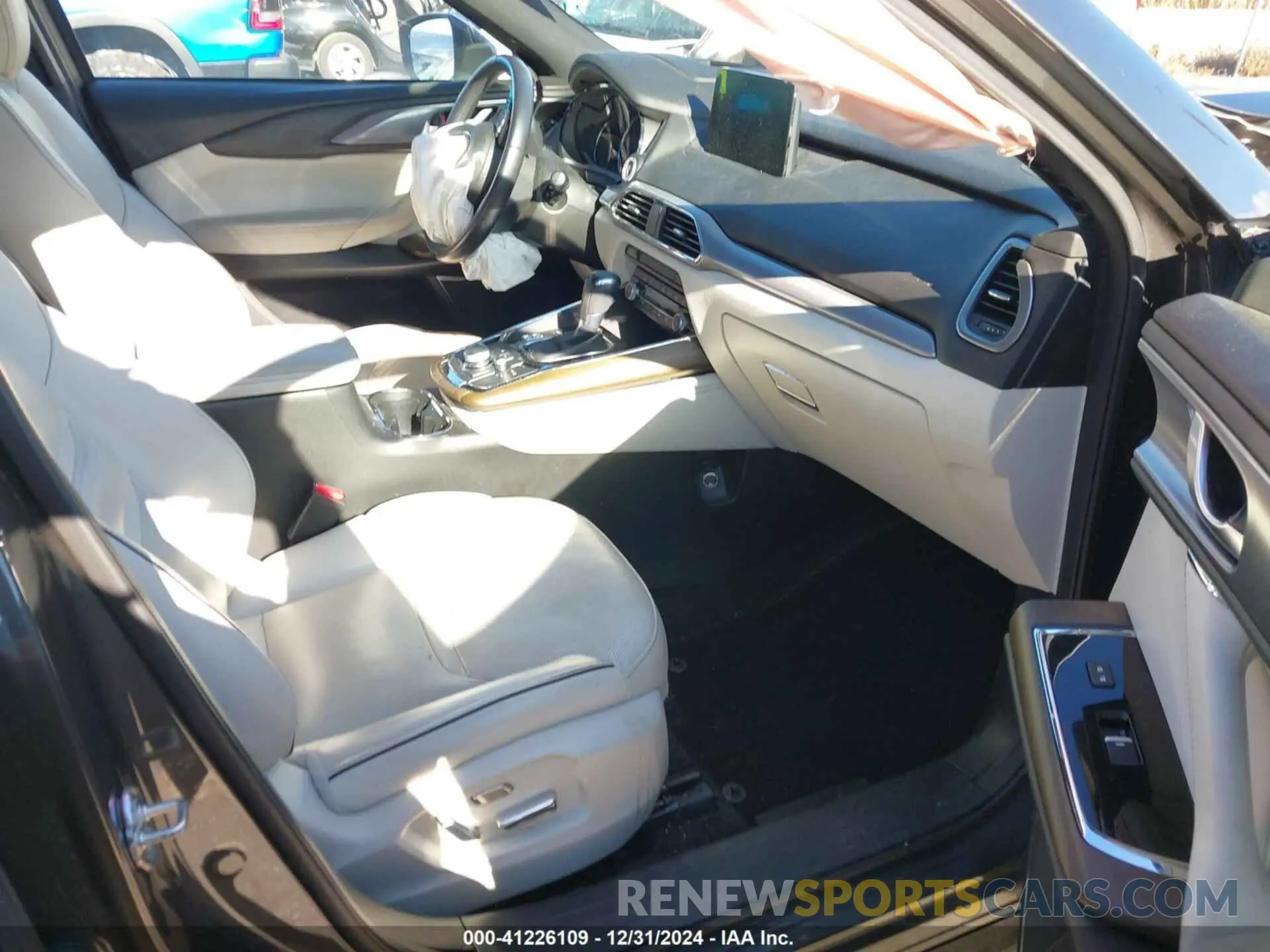 5 fotografías del automóvil dañado JM3TCBEYXL0410265 MAZDA CX-9 2020