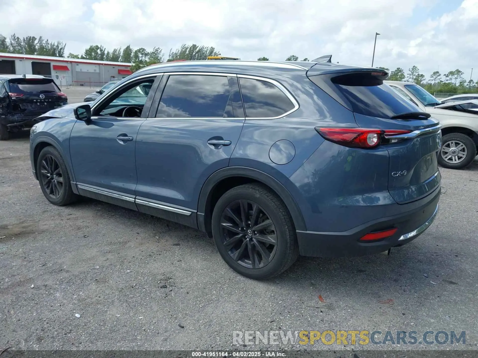 3 fotografías del automóvil dañado JM3TCADY3M0517722 MAZDA CX-9 2021