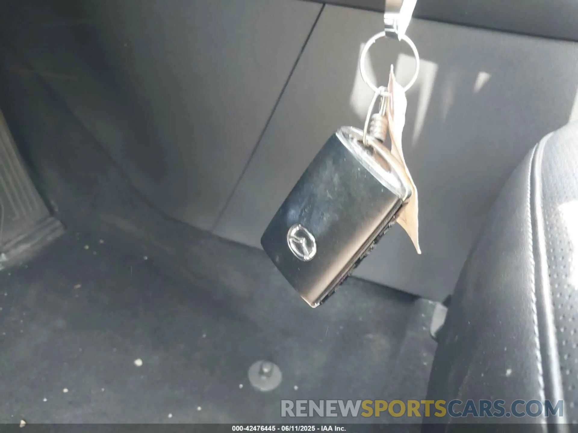 11 fotografías del automóvil dañado JM3TCBCY2M0539878 MAZDA CX-9 2021