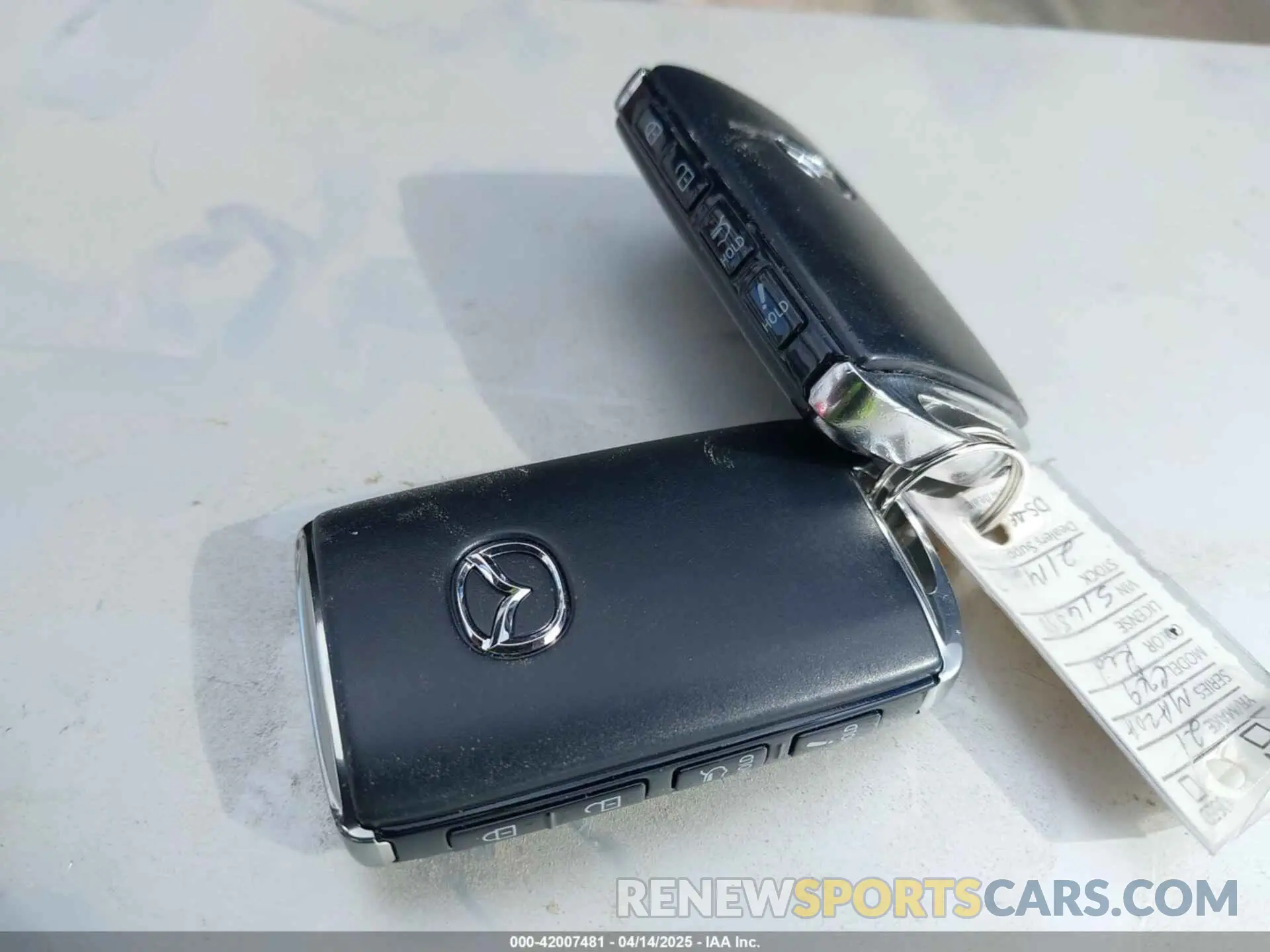 11 fotografías del automóvil dañado JM3TCBDY0M0516890 MAZDA CX-9 2021